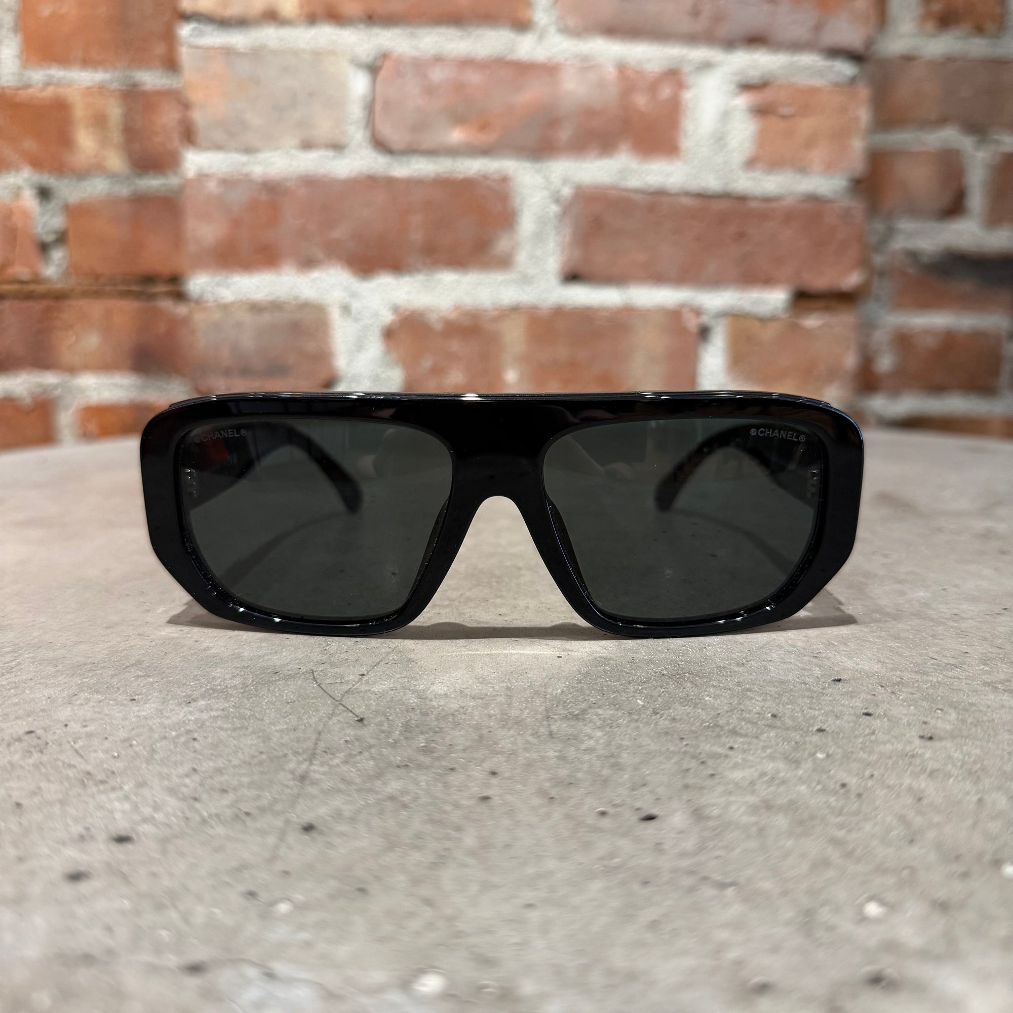 CHANEL SS26 SHIELD SUNGLASSES 'BLACK'