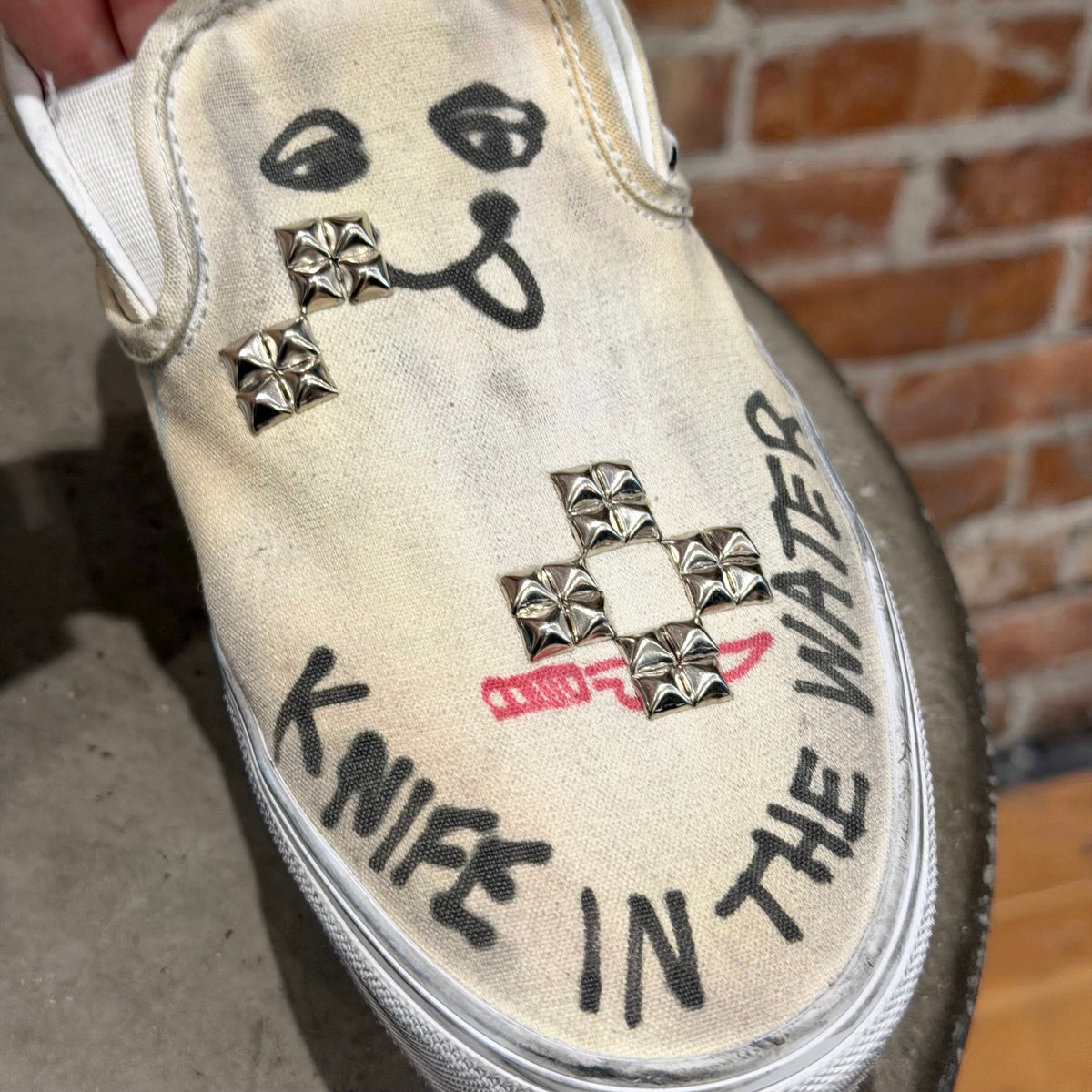 PALY HOLLYWOOD 1 OF 1 HAND PAINTED VANS SLIP ONS ‘WHITE’