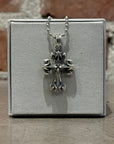 DEAL DESIGN GL CROSS SML NECKLACE ‘SILVER’