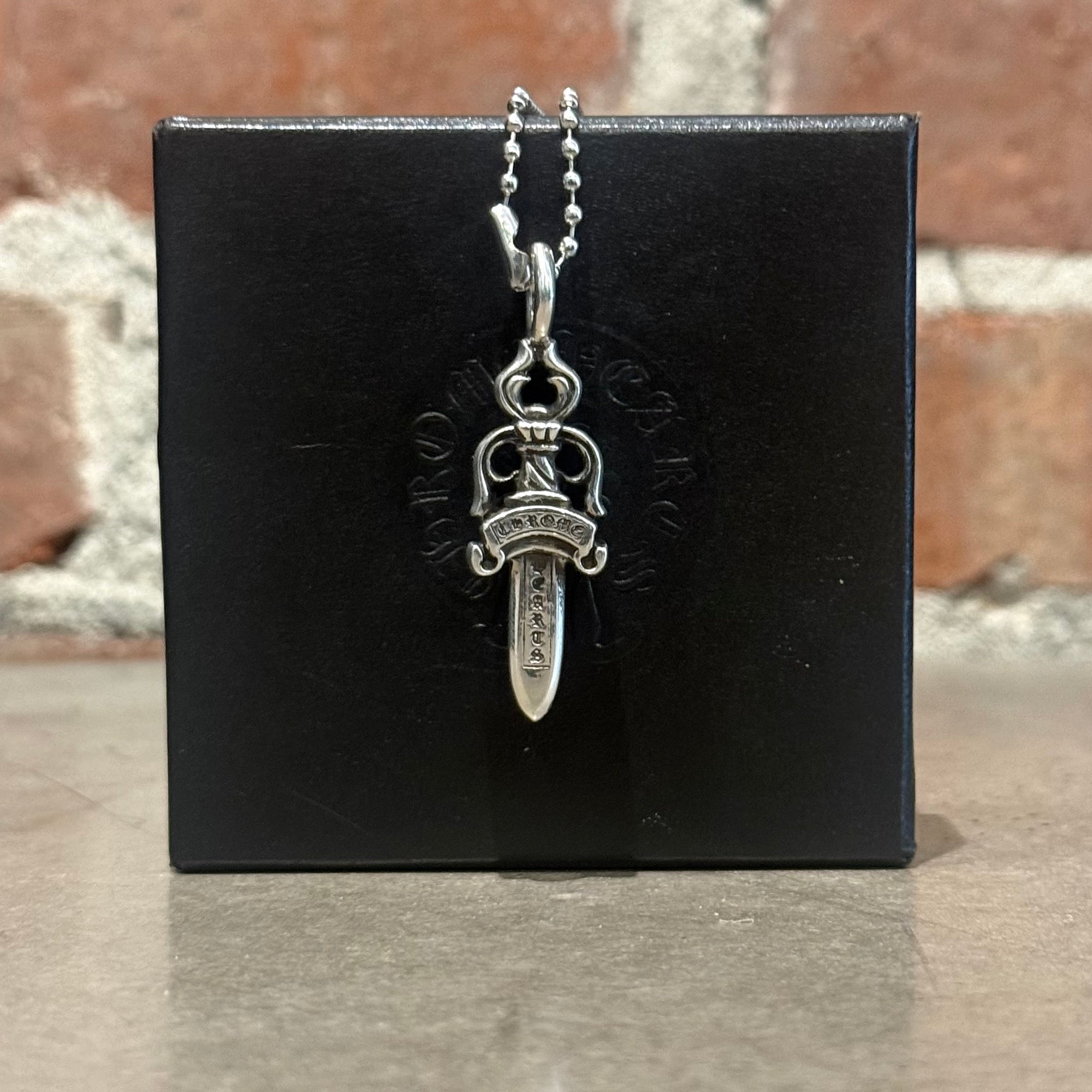 CHROME HEARTS DOUBLE DAGGER NECKLACE ‘SILVER’