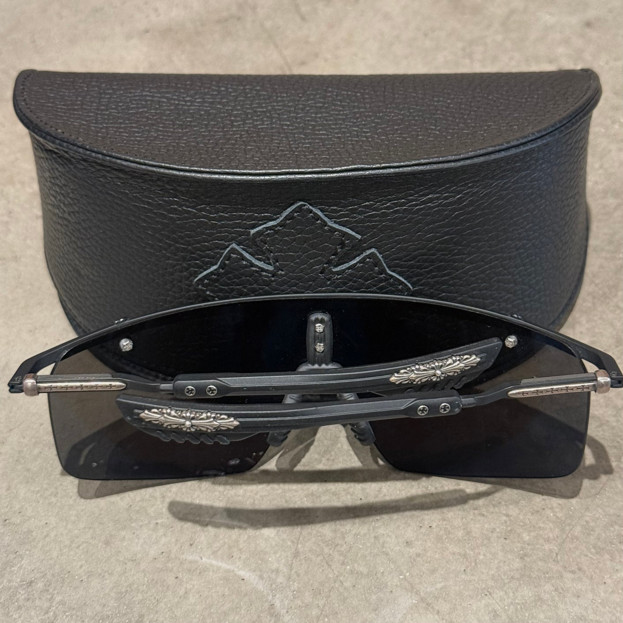 CHROME HEARTS CLITANIC SHIELD SUNGLASSES ‘BLACK’