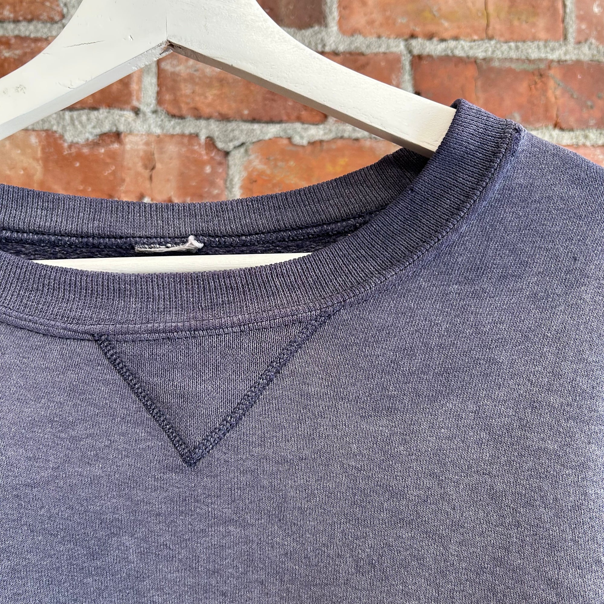 RUSSELL ATHETLIC 90S VINTAGE FADER CREWNECK ‘FADED INDIGO’