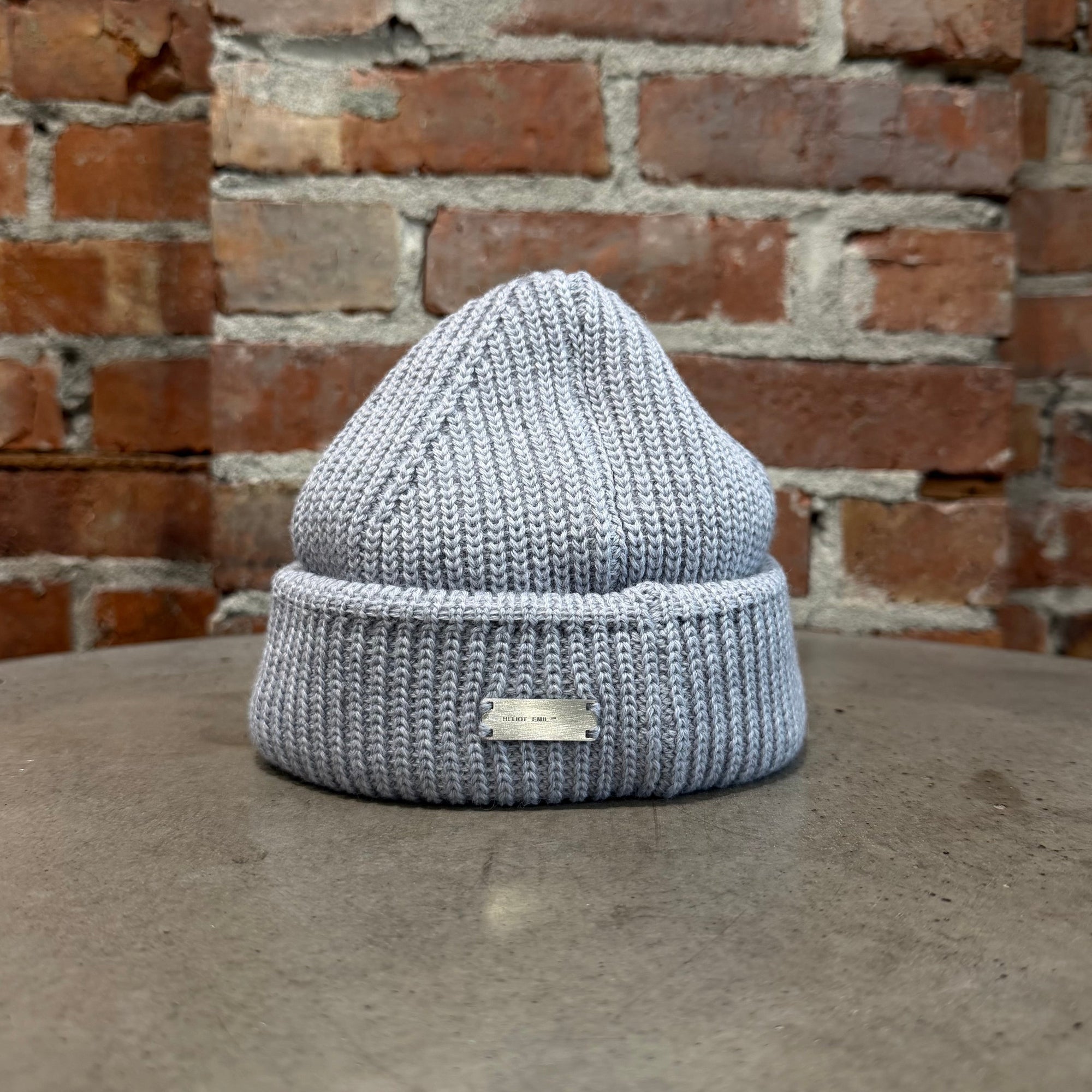HELIOT EMIL METAL PLATE LOGO BEANIE ‘GRAY’
