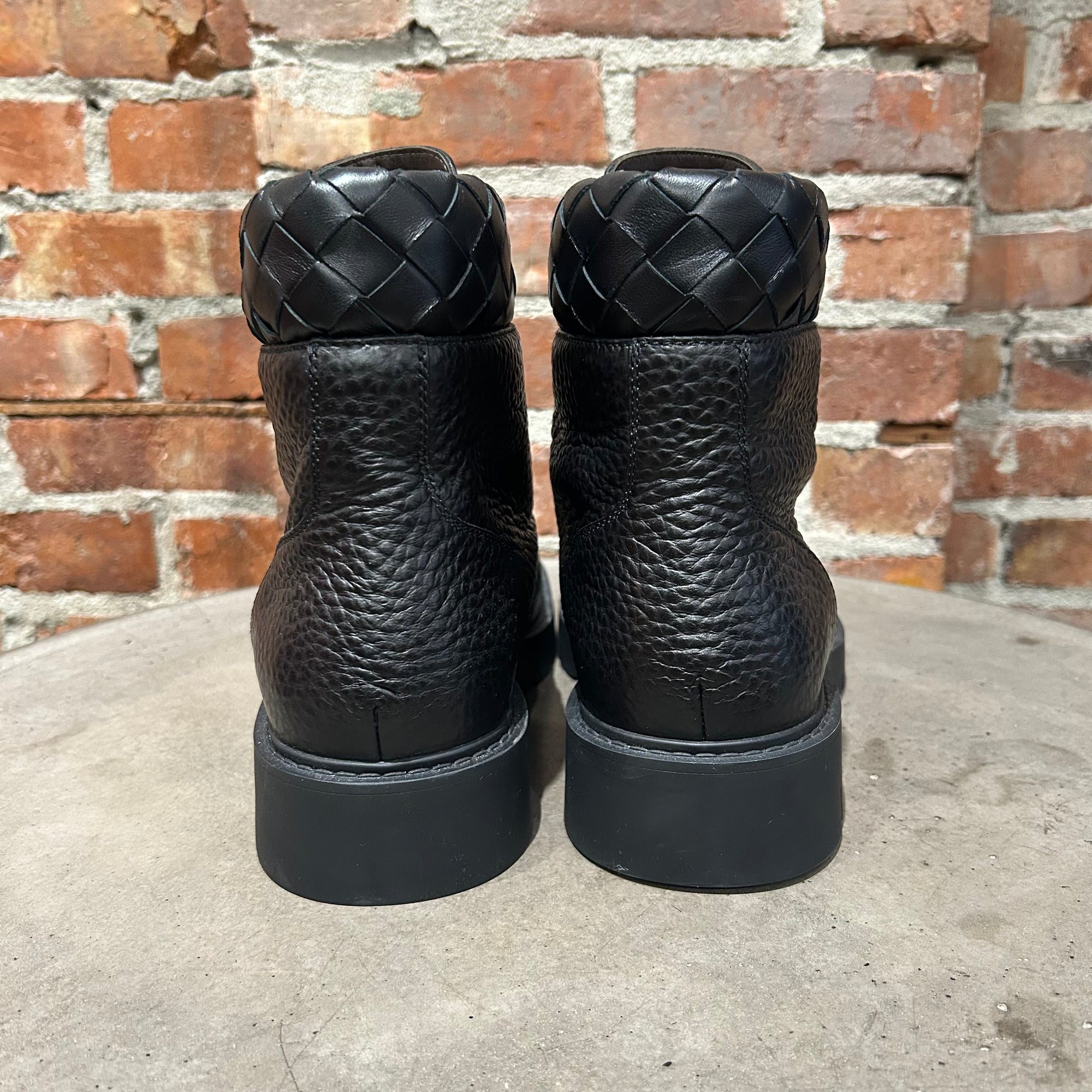 BOTTEGA VENETA HADDOCK ANKLE ZIP BOOTS ‘BLACK’