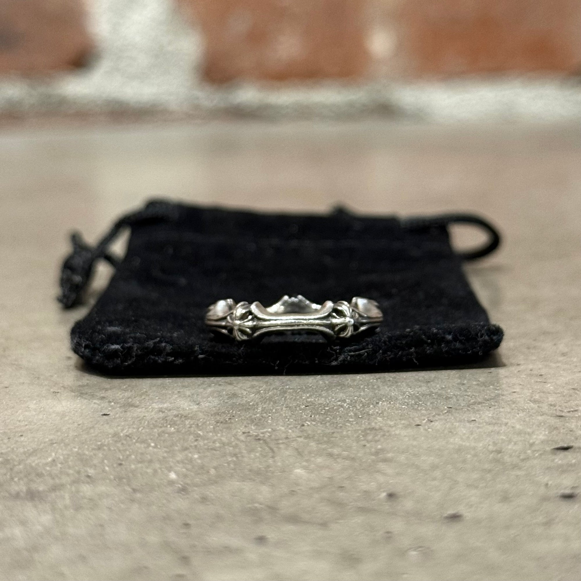 CHROME HEARTS PLUS &amp; BONE RING ‘SILVER’