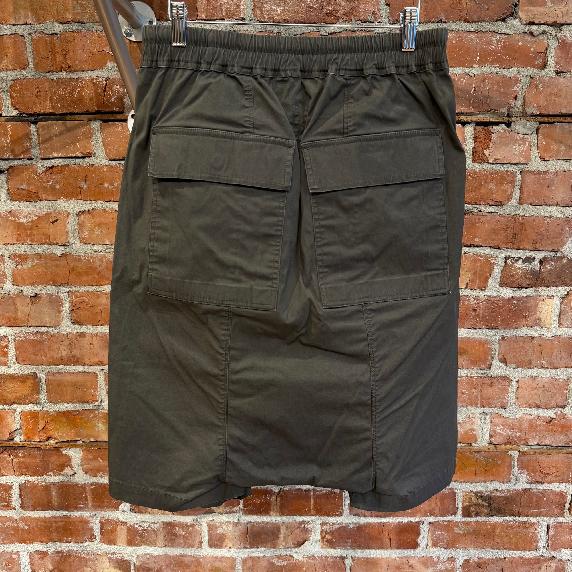 RICK OWENS FOREVER POD SHORTS ‘DARK DUST’