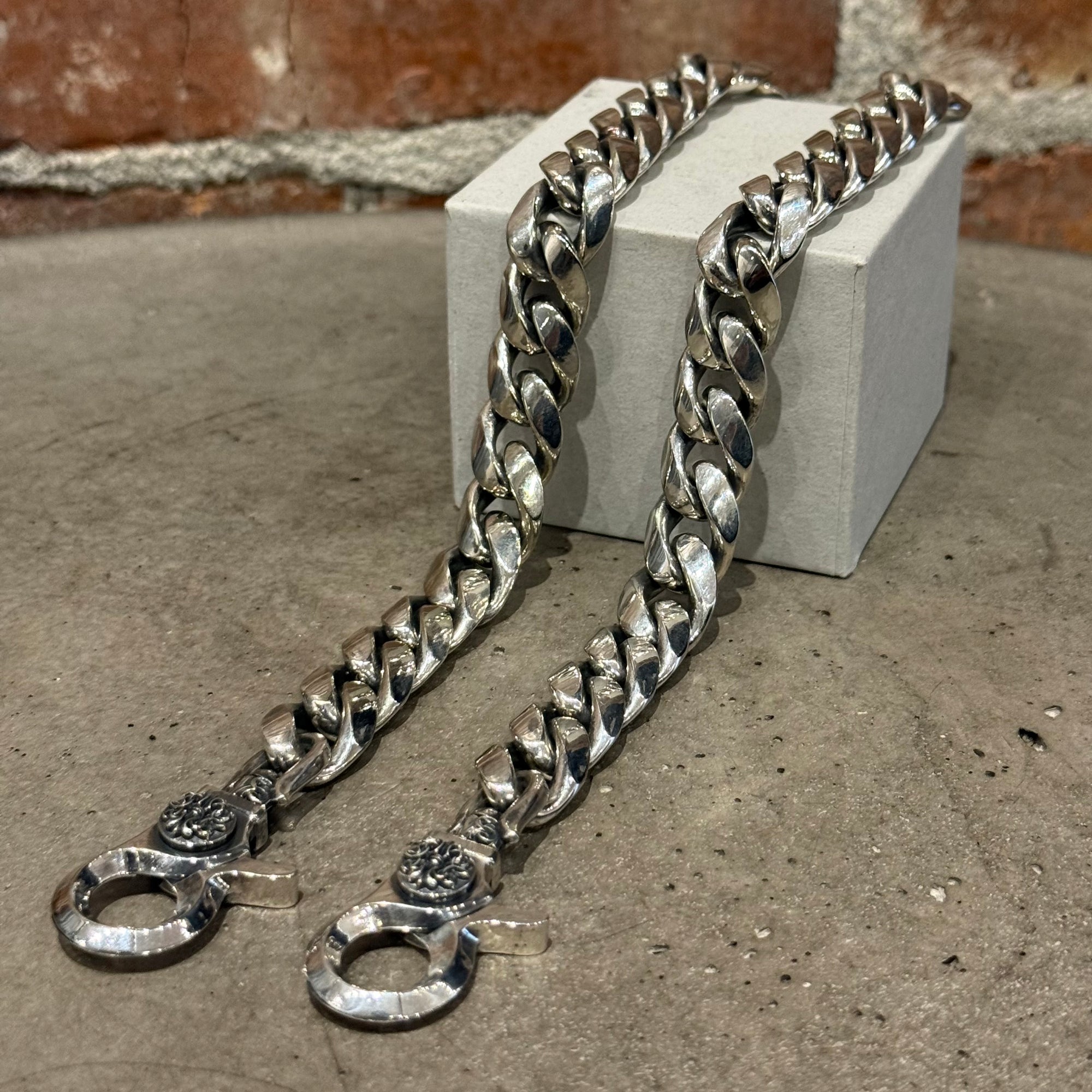 DEAL DESIGN DOUBLE KG CLIP CUBAN WALLET CHAIN ‘SILVER’