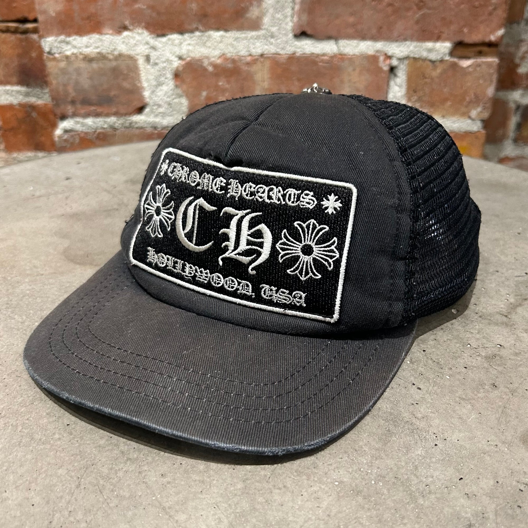 CHROME HEARTS VINTAGE CH TRUCKER HAT ‘BLACK’