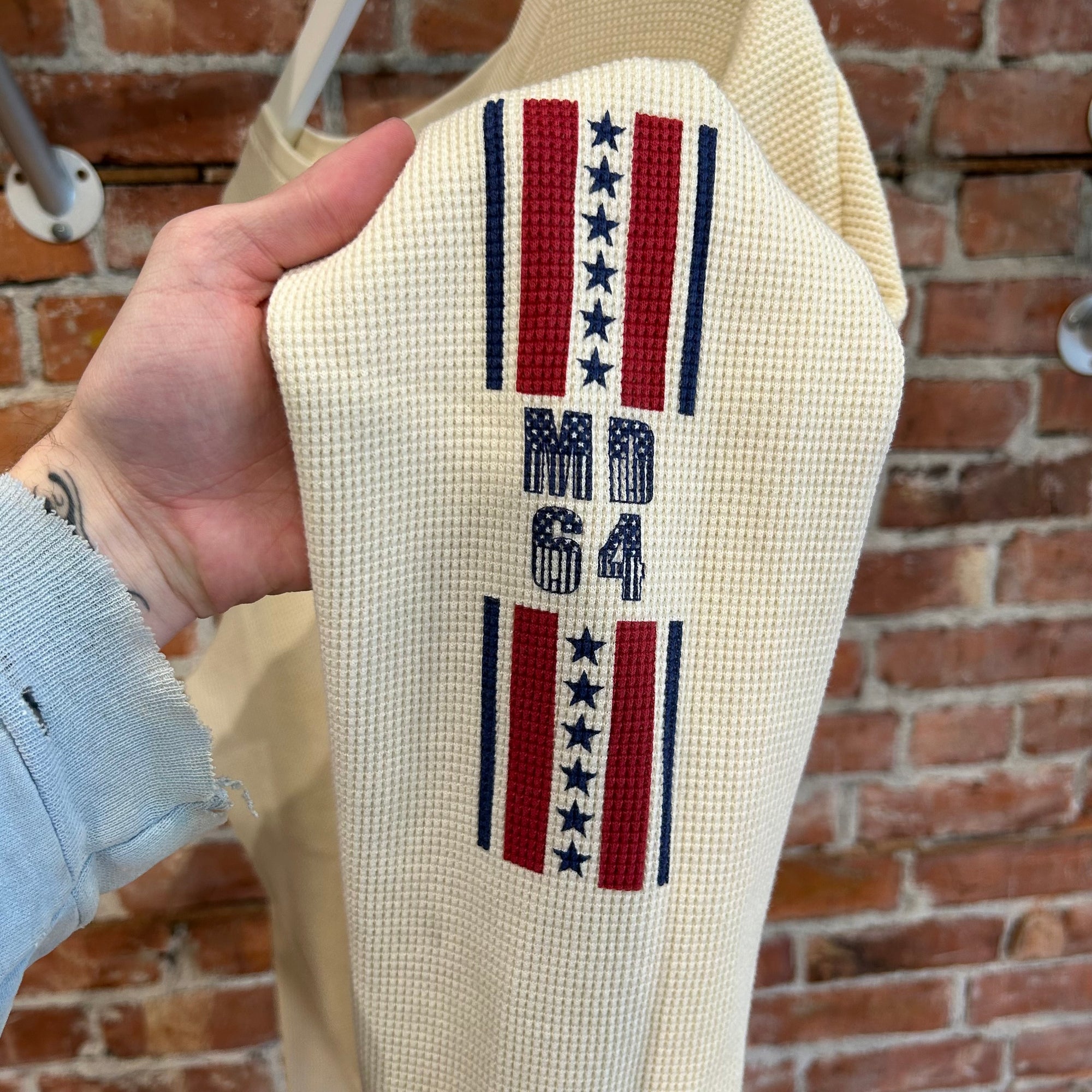 MARKING DISTANCE MURICA THERMAL LONGSLEEVE ‘CREAM’