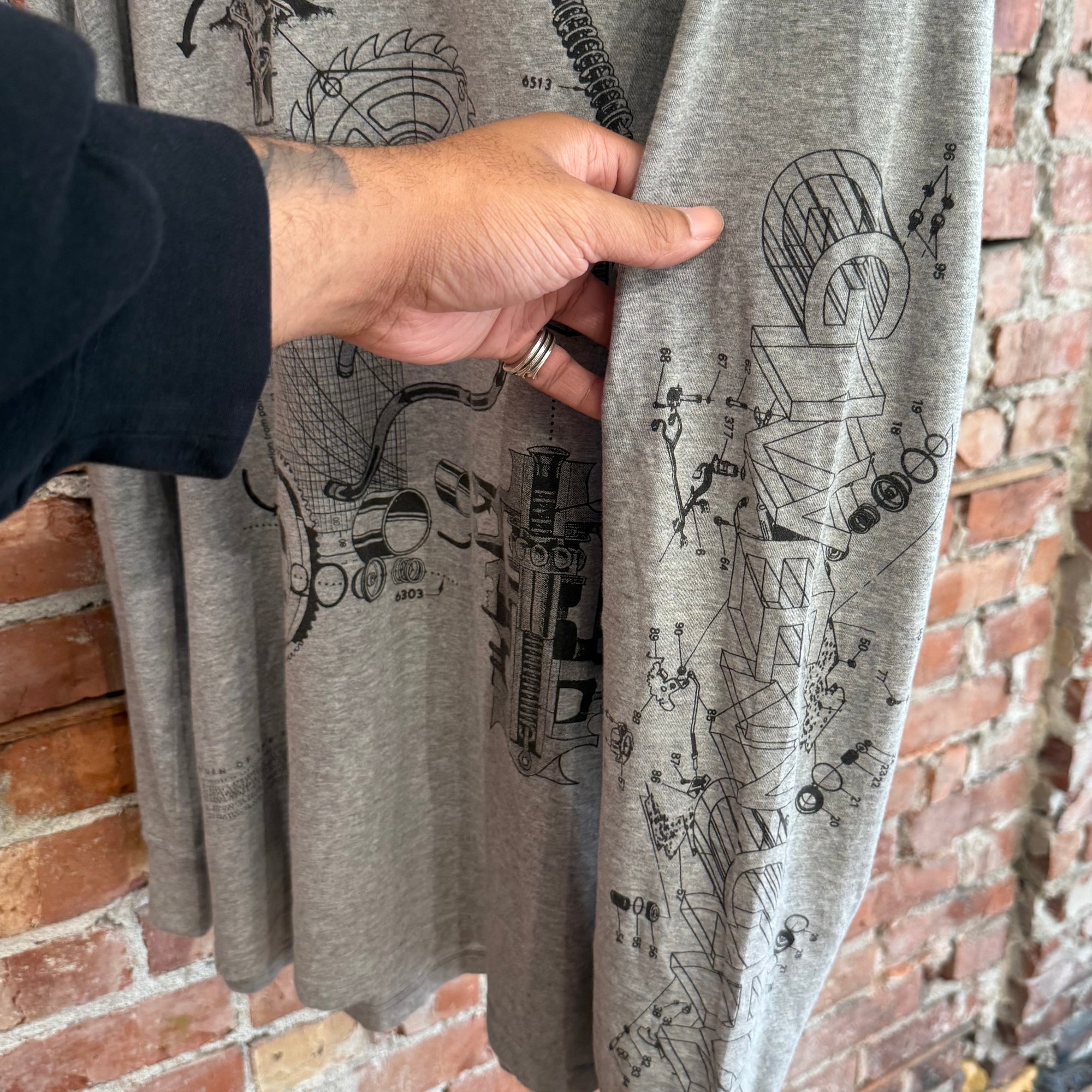 GIVENCHY GEARHEAD LONGSLEEVE ‘GREY’