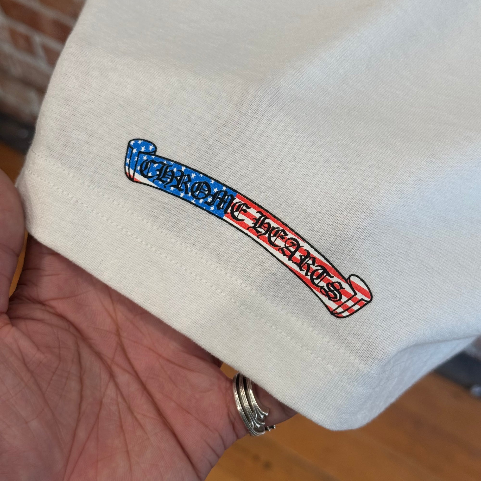 CHROME HEARTS AMERICAN FLAG LONGSLEEVE ’WHITE’
