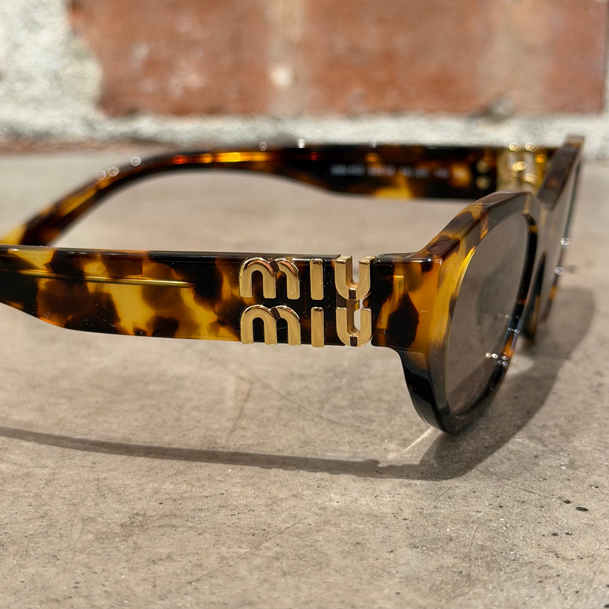MIU MIU A03S TORTOISE FRAME SUNGLASSES ‘BROWN’