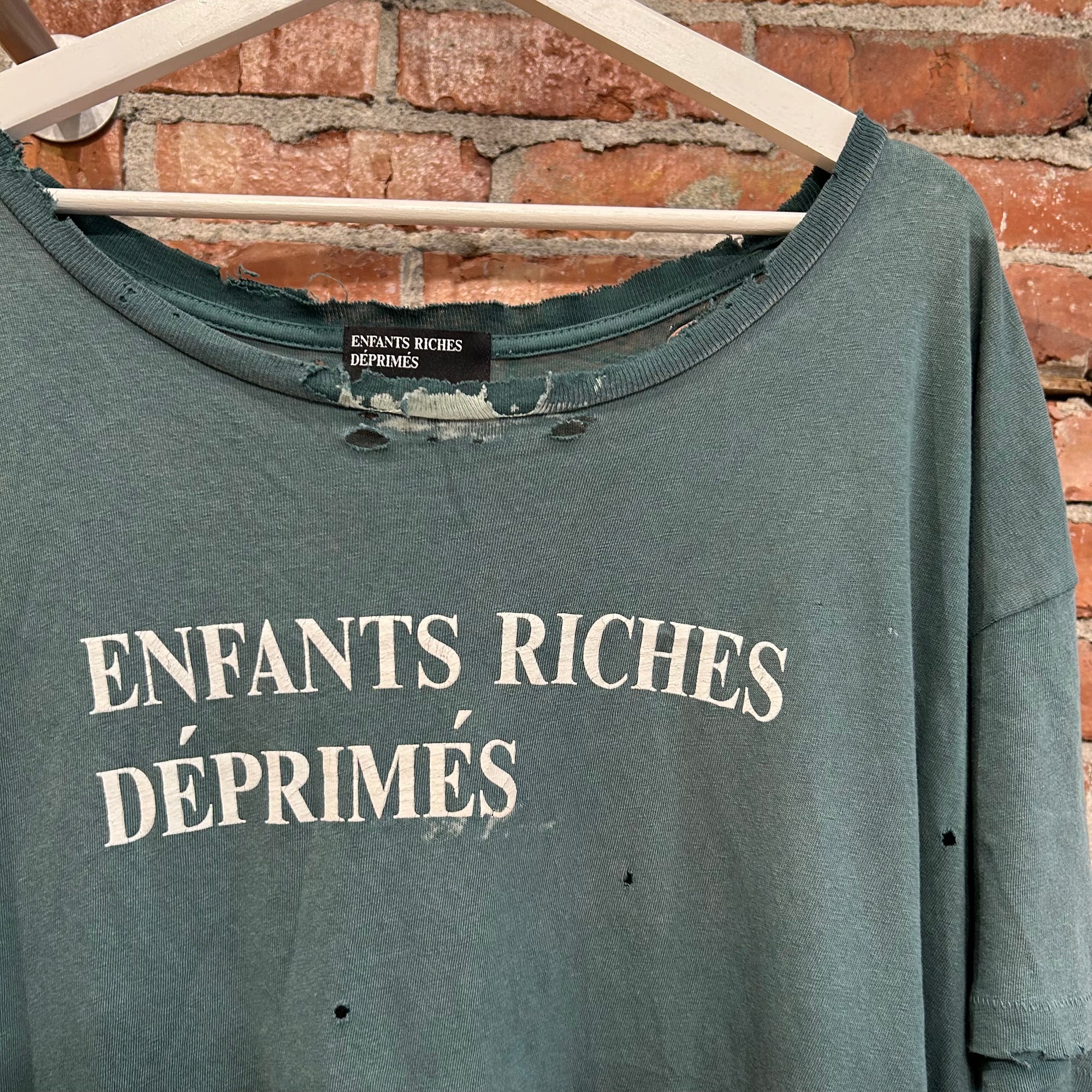 ENFANTS RICHES DEPRIMES FW24 DISTRESSED LOGO TEE ‘GREEN’