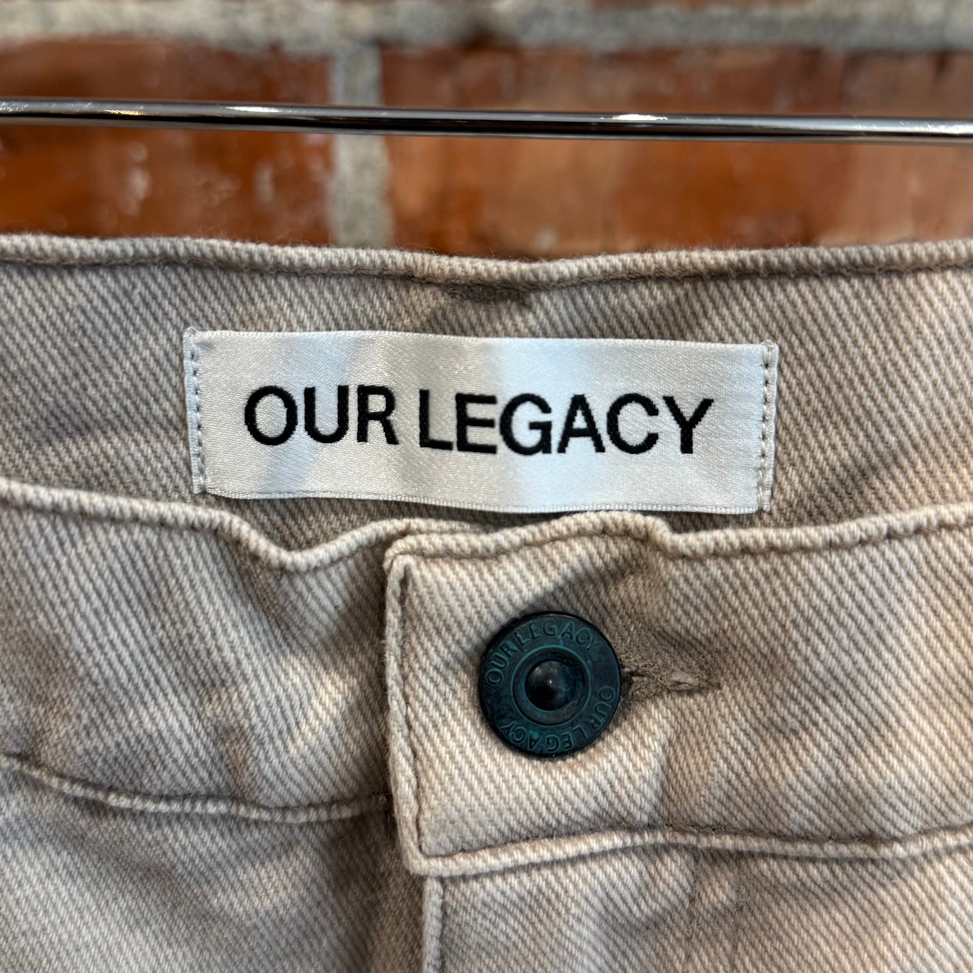 OUR LEGACY PAINTER JOINER CAPRI CUT SHORTS ‘SAND’