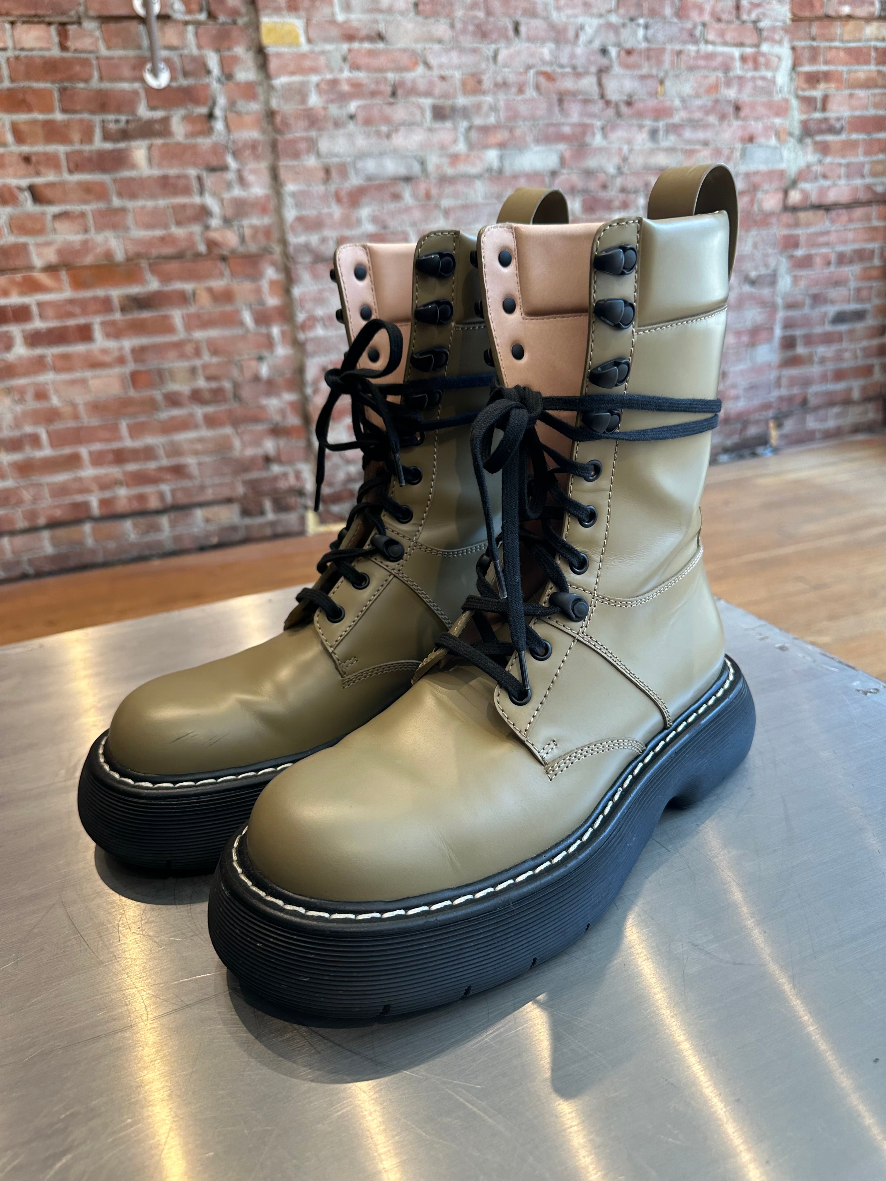 BOTTEGA VENETA SWELL BOOTS 'OLIVE' – Sadō Room