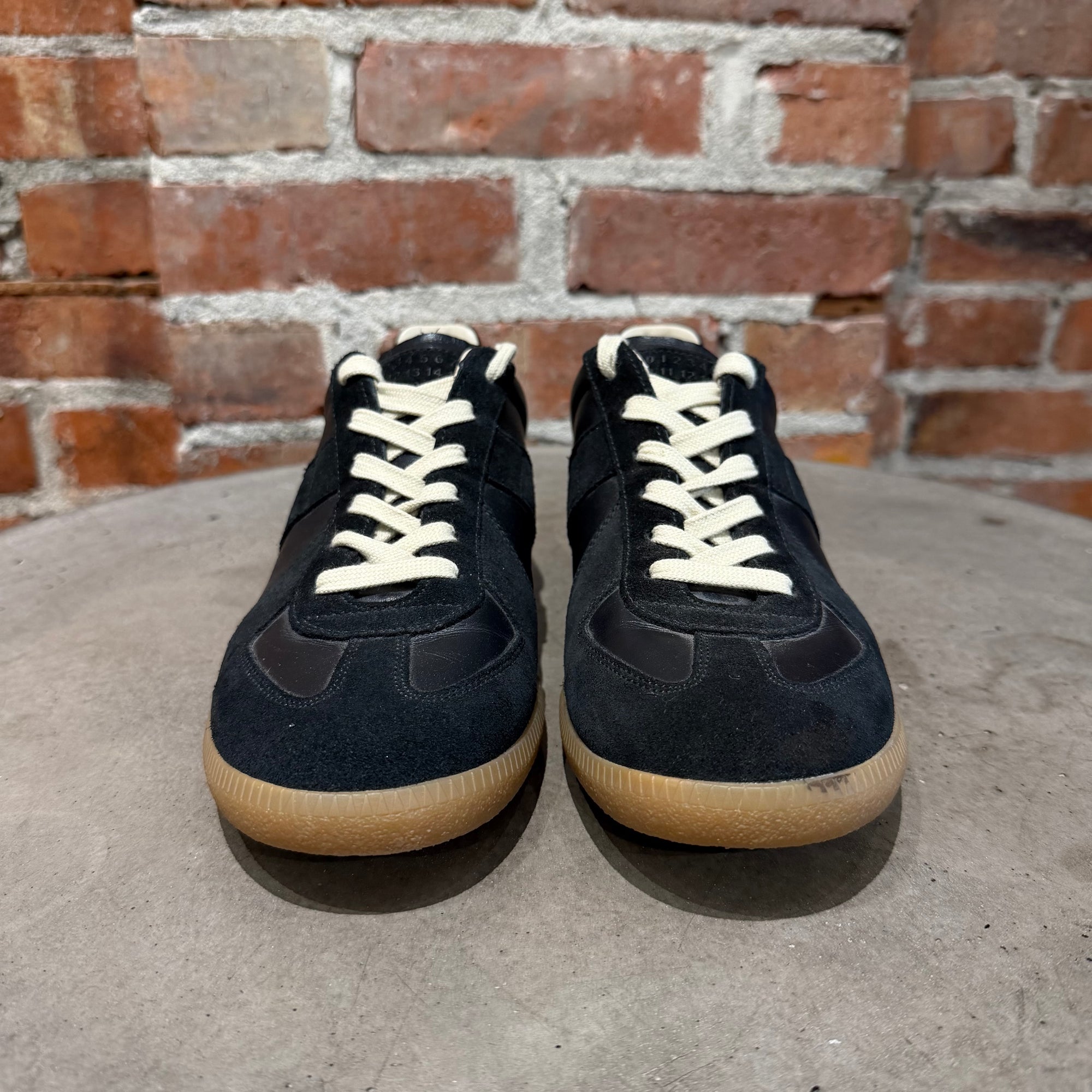 MAISON MARGIEALA REPLICA GAT SNEAKERS ‘BLACK’