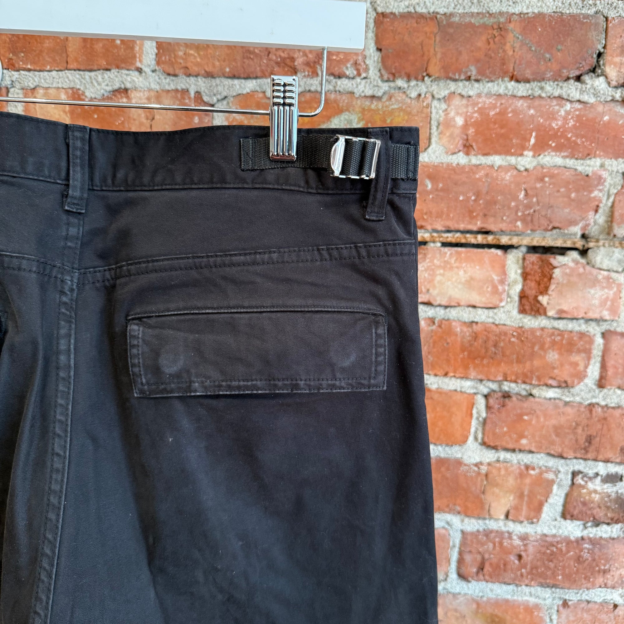 VUJA DE V1 CARGO PANTS ‘BLACK’