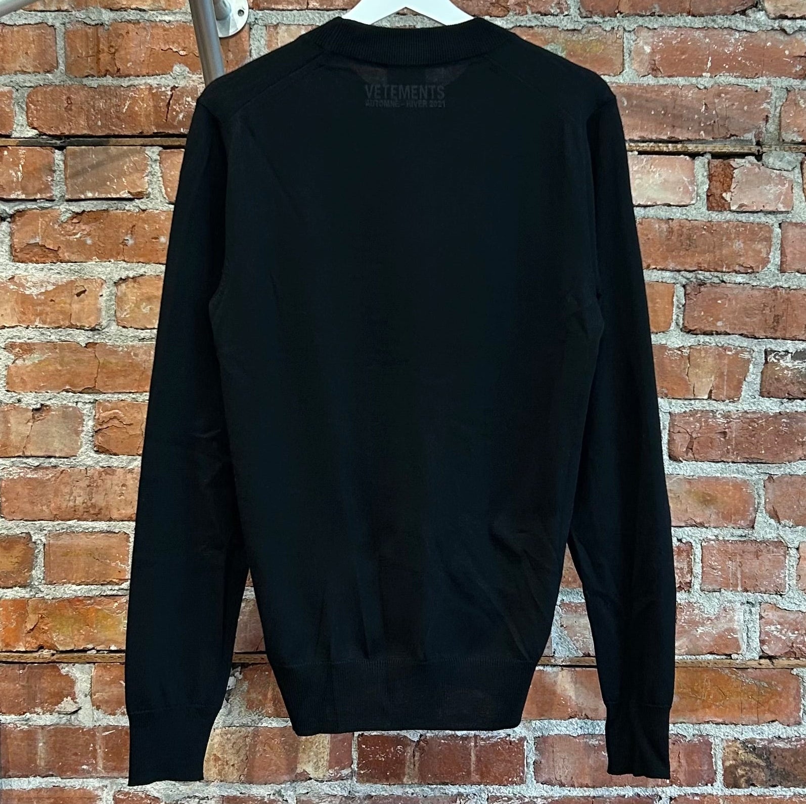 VETEMENTS AW21 LOGO KNIT SWEATER ‘BLACK’