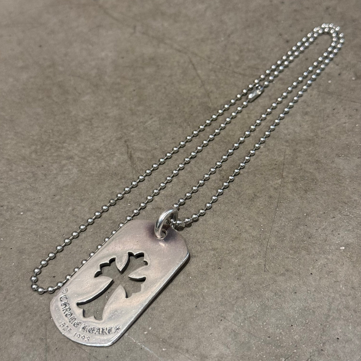 CHROME HEARTS CROSS CUT-OUT DOG TAG NECKLACE ‘SILVER’