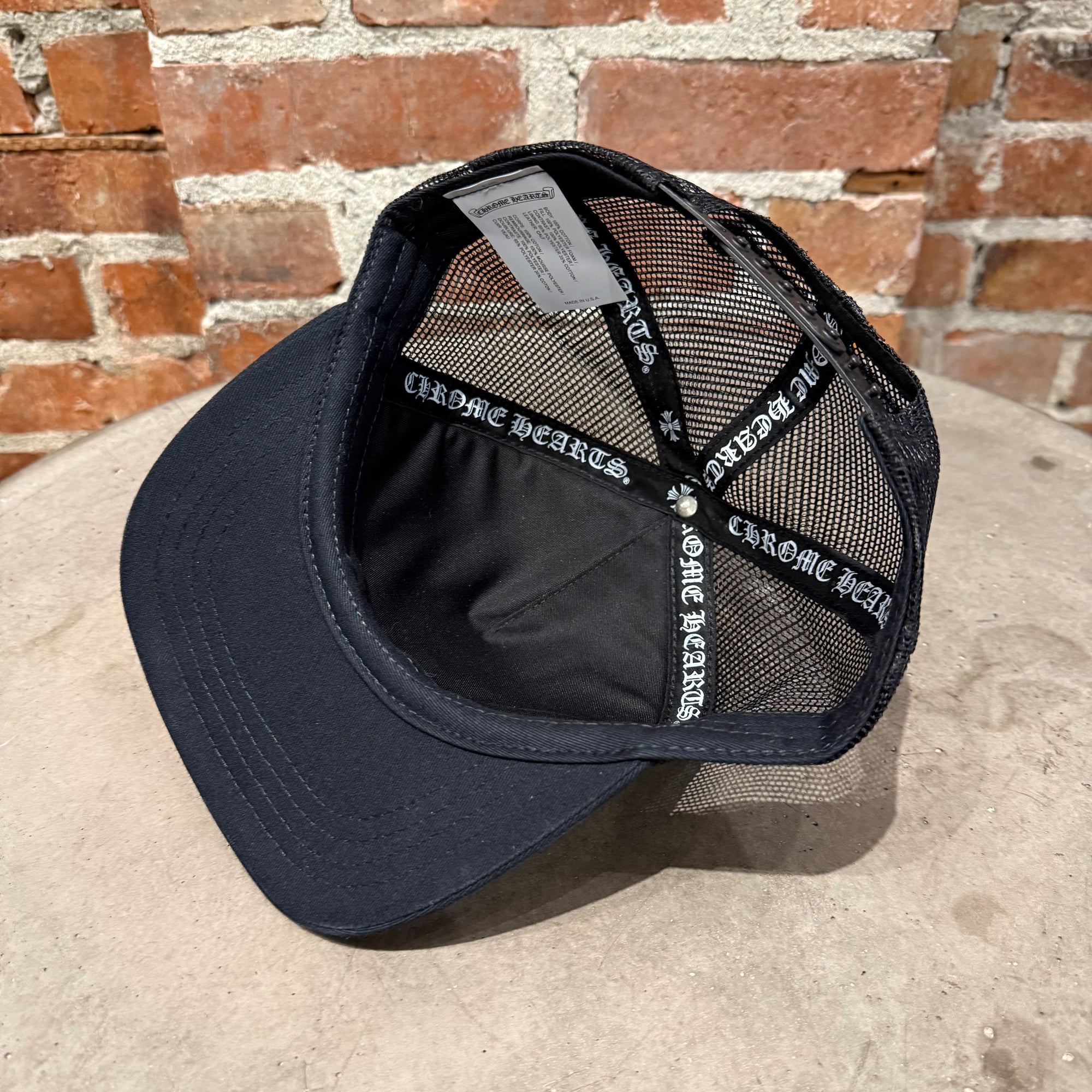 CHROME HEARTS TRIPLE PONY HAIR CROSS PATCH TRUCKER ‘BLACK’