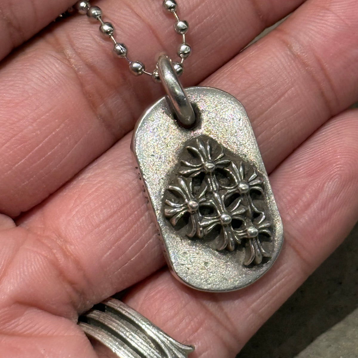 CHROME HEARTS RAISED CEMETERY CROSS DOG TAG NECKLACE ’SILVER’