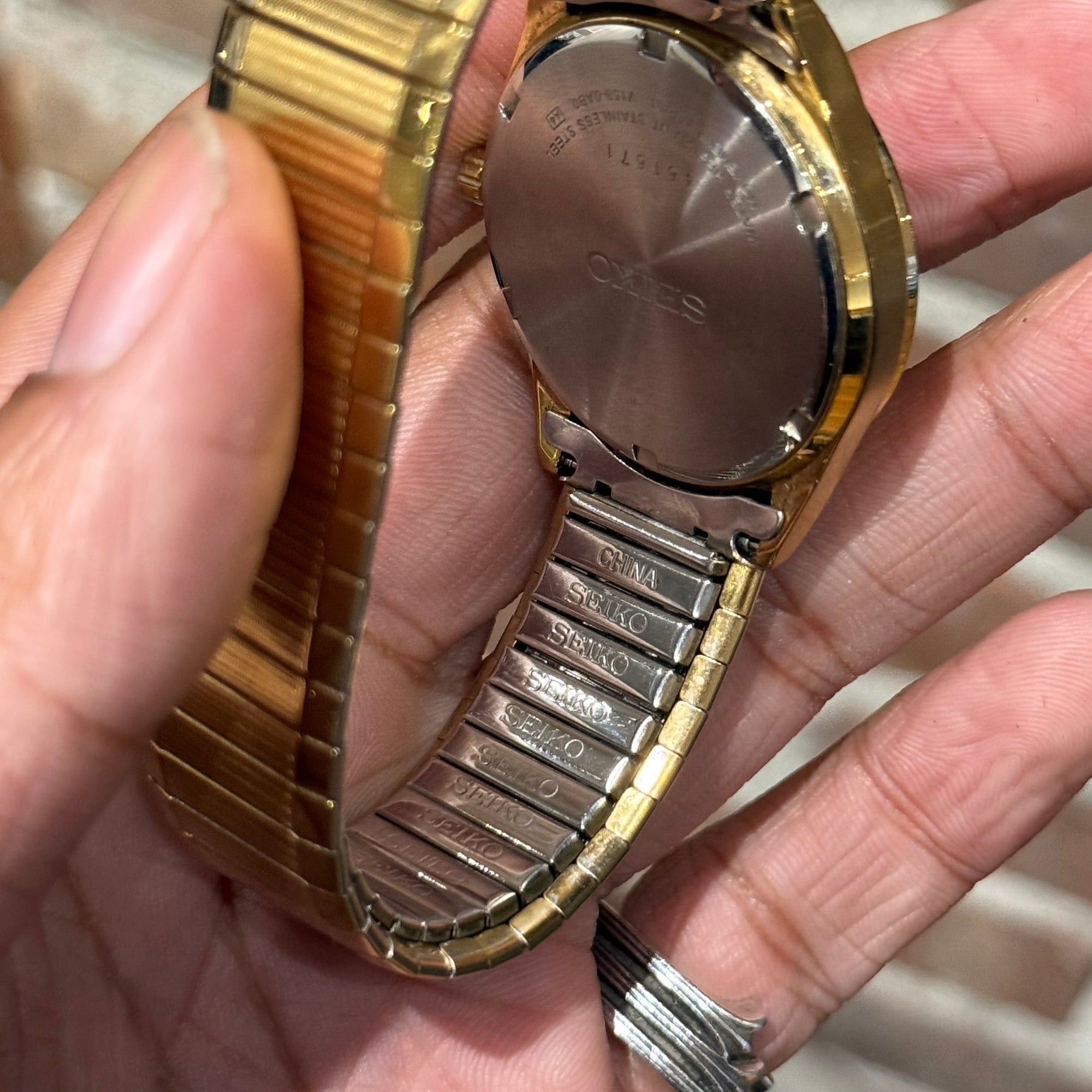 SEIKO VINTAGE SOLAR DATE WATCH ‘GOLD’