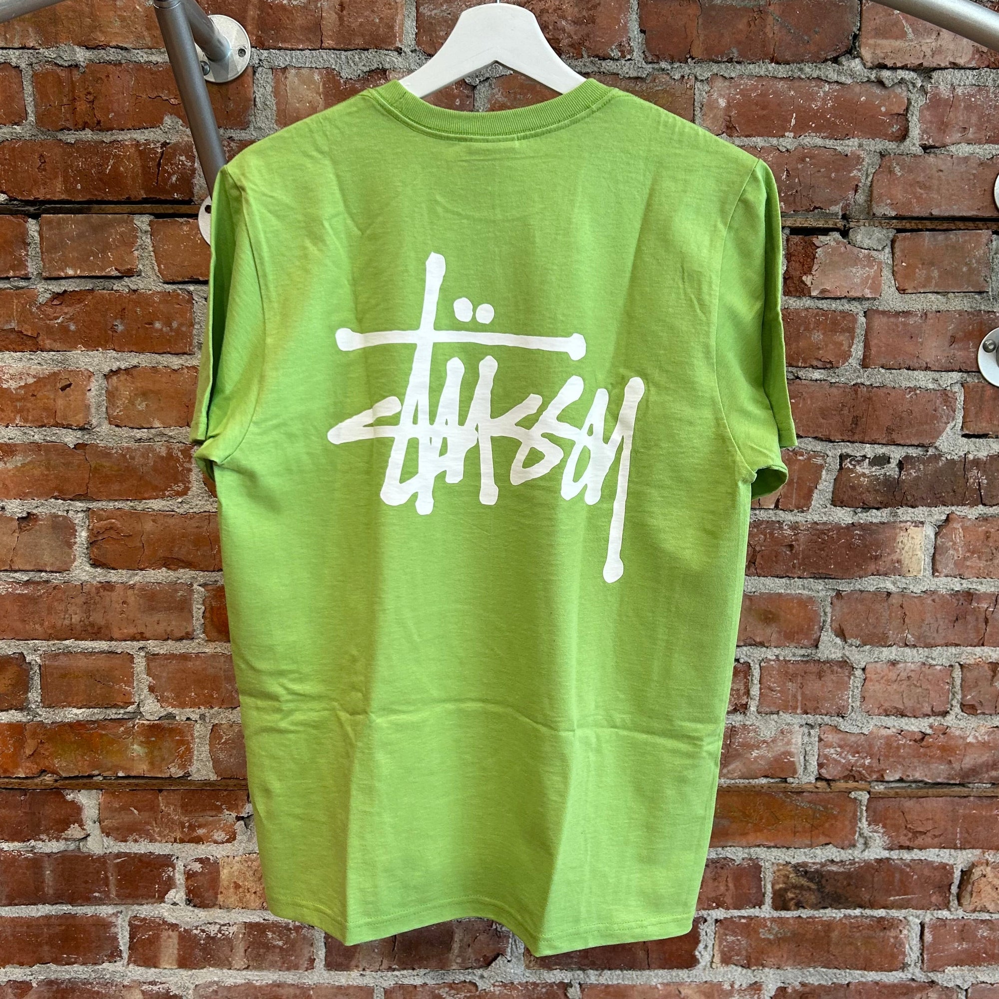 STUSSY CLASSIC LOGO TEE ‘NEON GREEN’