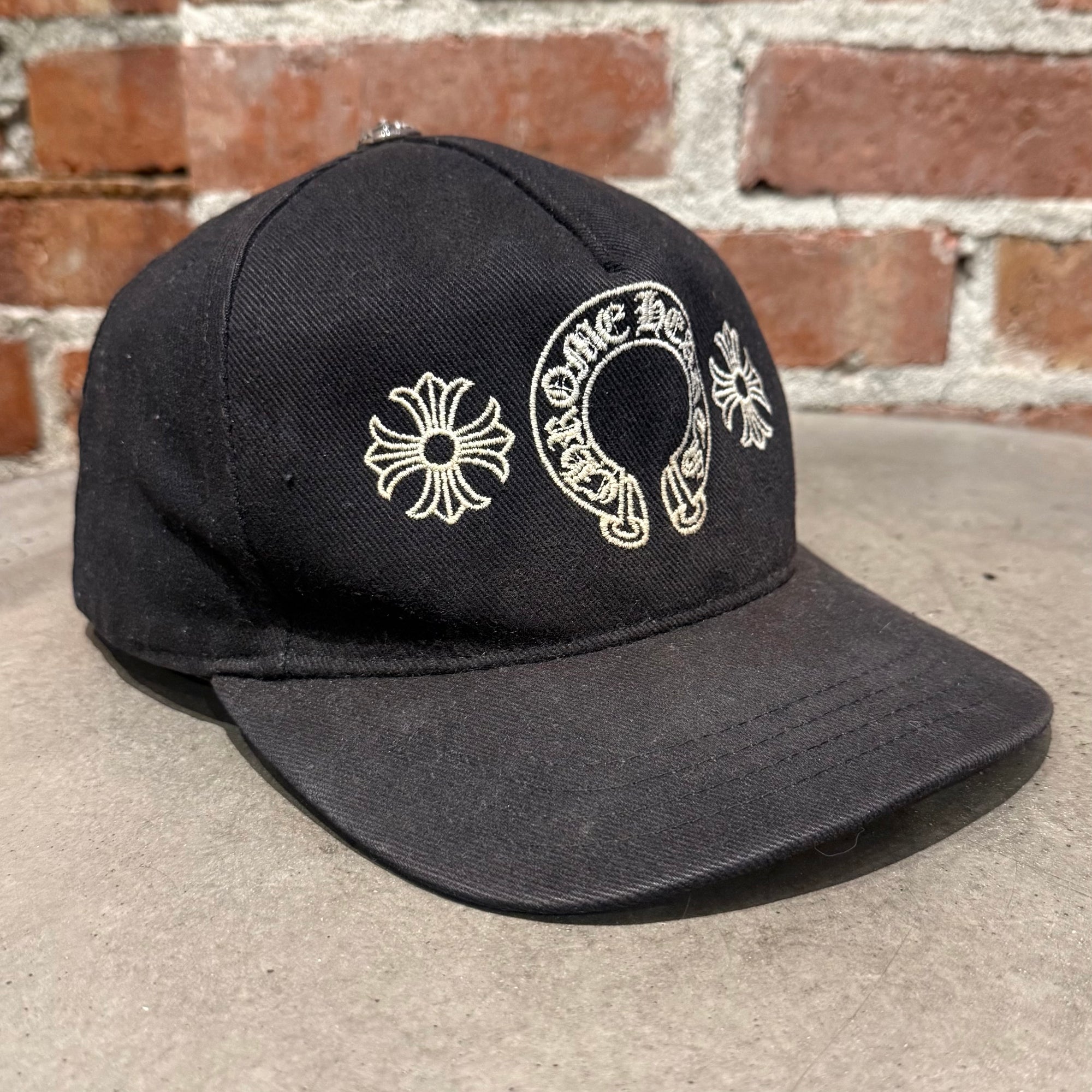 CHROME HEARTS HORSESHOE DENIM HAT ‘BLACK’