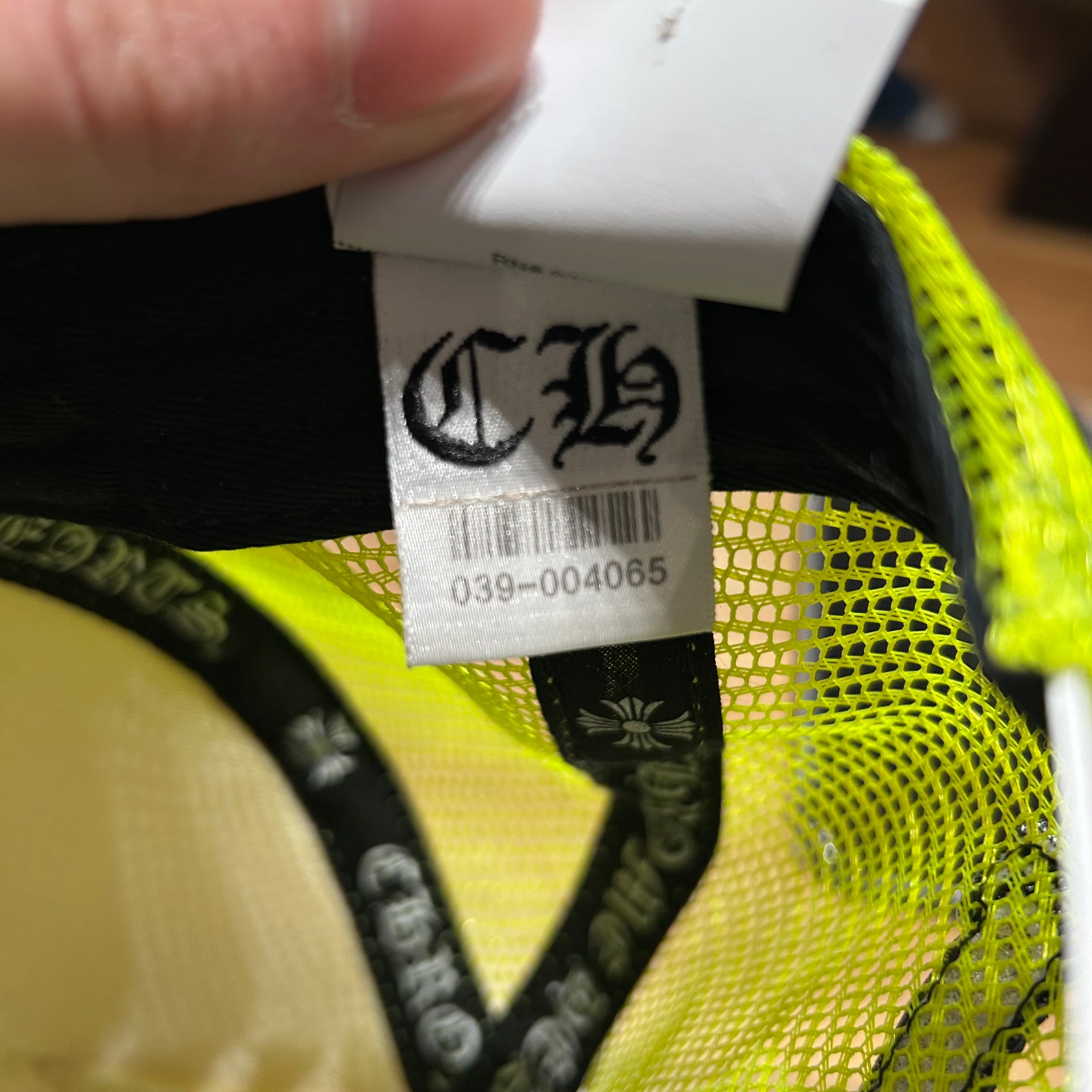 CHROME HEARTS TRIPLE CROSS TRUCKER HAT ‘NEON’