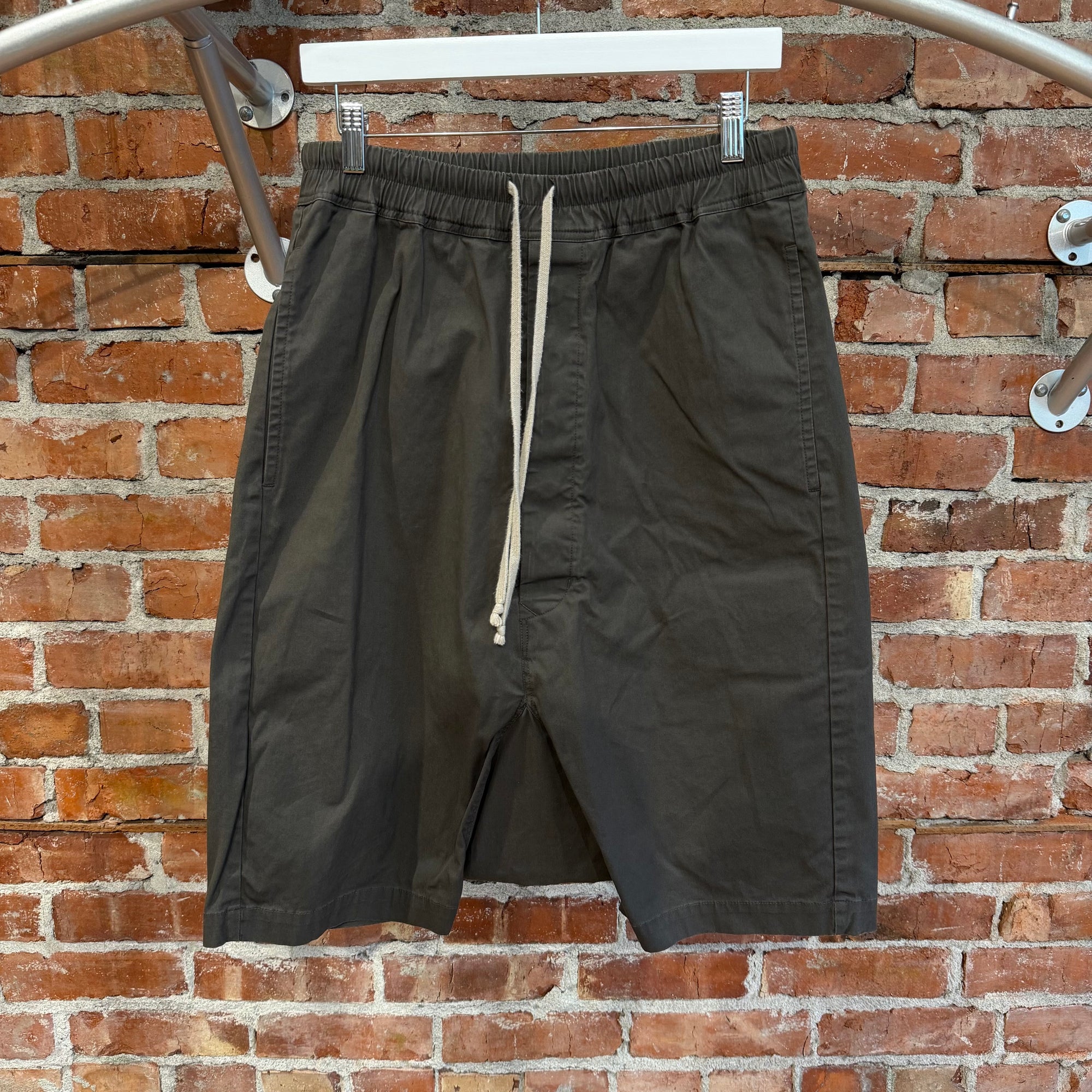 RICK OWENS FOREVER POD SHORTS ‘DARK DUST’