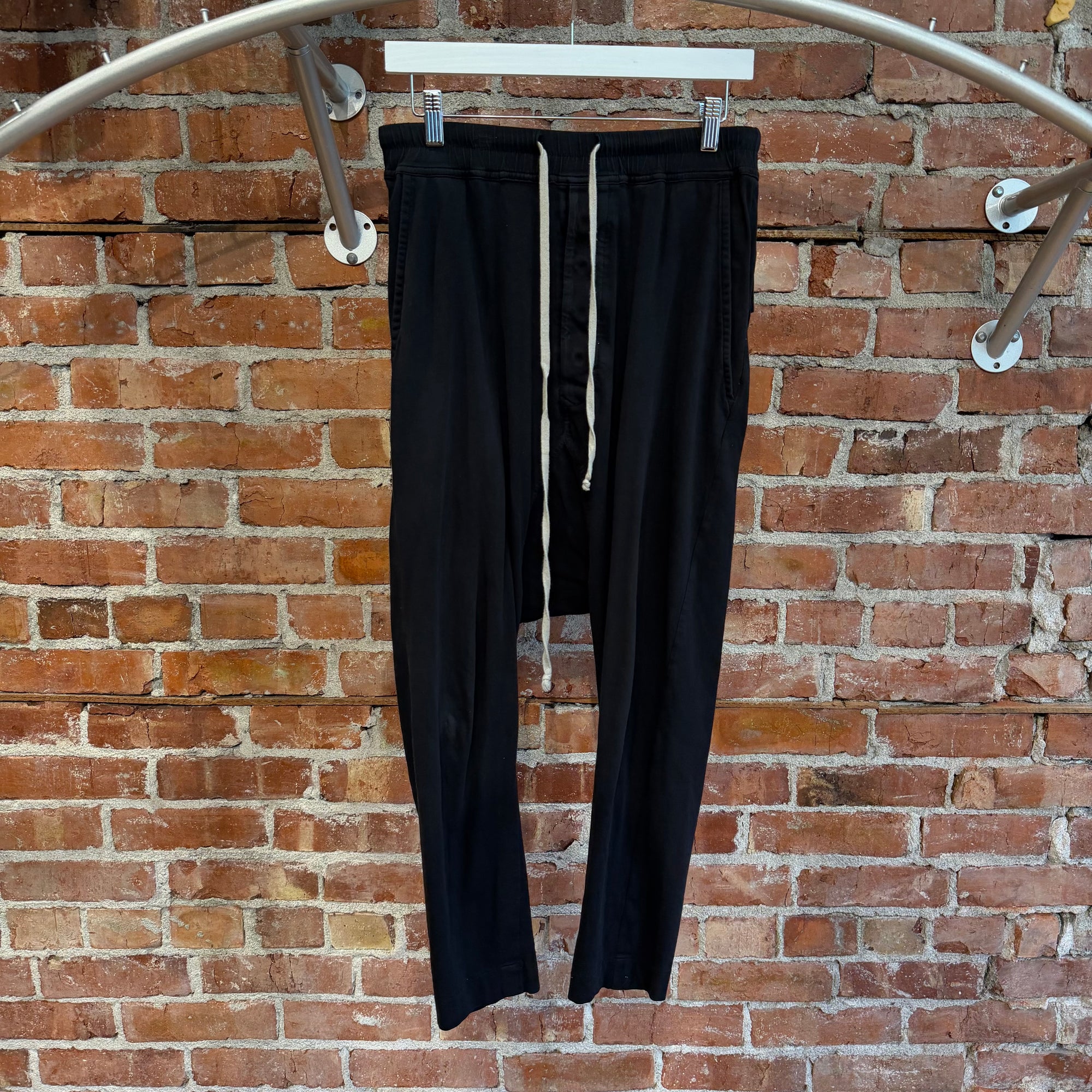 RICK OWENS DRKSDHW DROP CROTCH SWEATPANTS ‘BLACK’