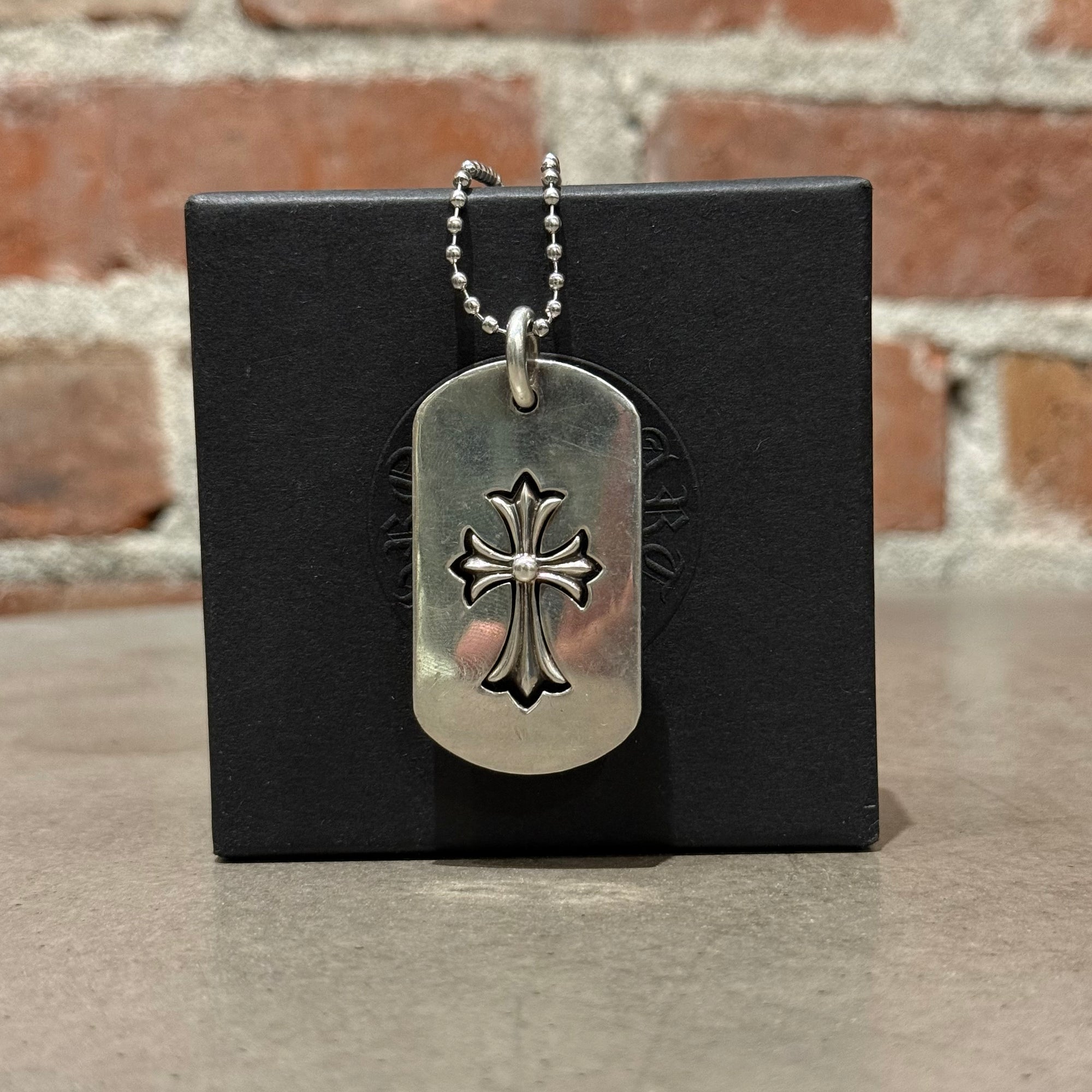 CHROME HEARTS CROSS DOG TAG NECKLACE ‘SILVER’