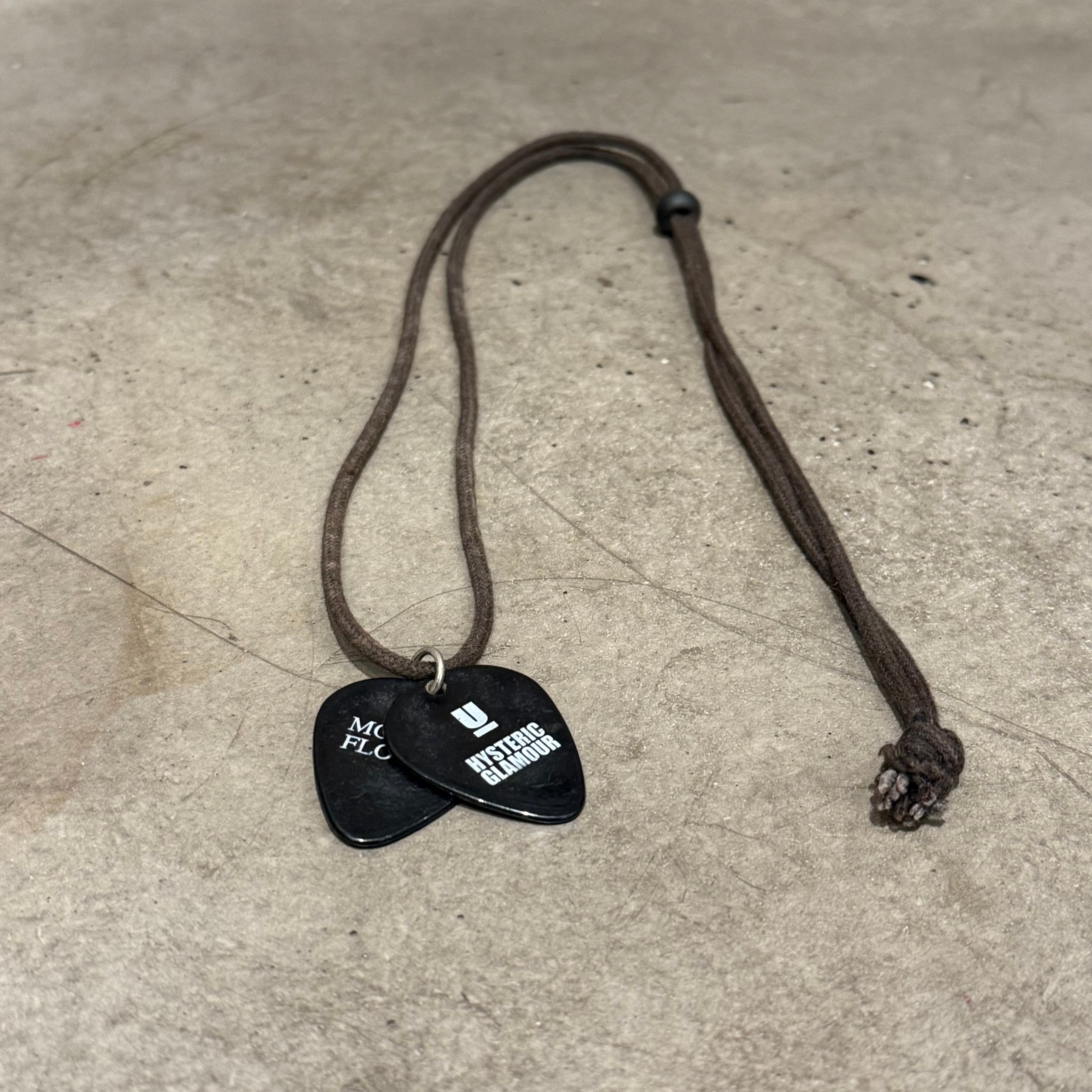 UNDERCOVER and HYSTERIC GLAMOUR ピックネックレス HYSTERIC GLAMOUR X UNDERCOVER GUITAR PICK NECKLACE 'BROWN/BLACK
