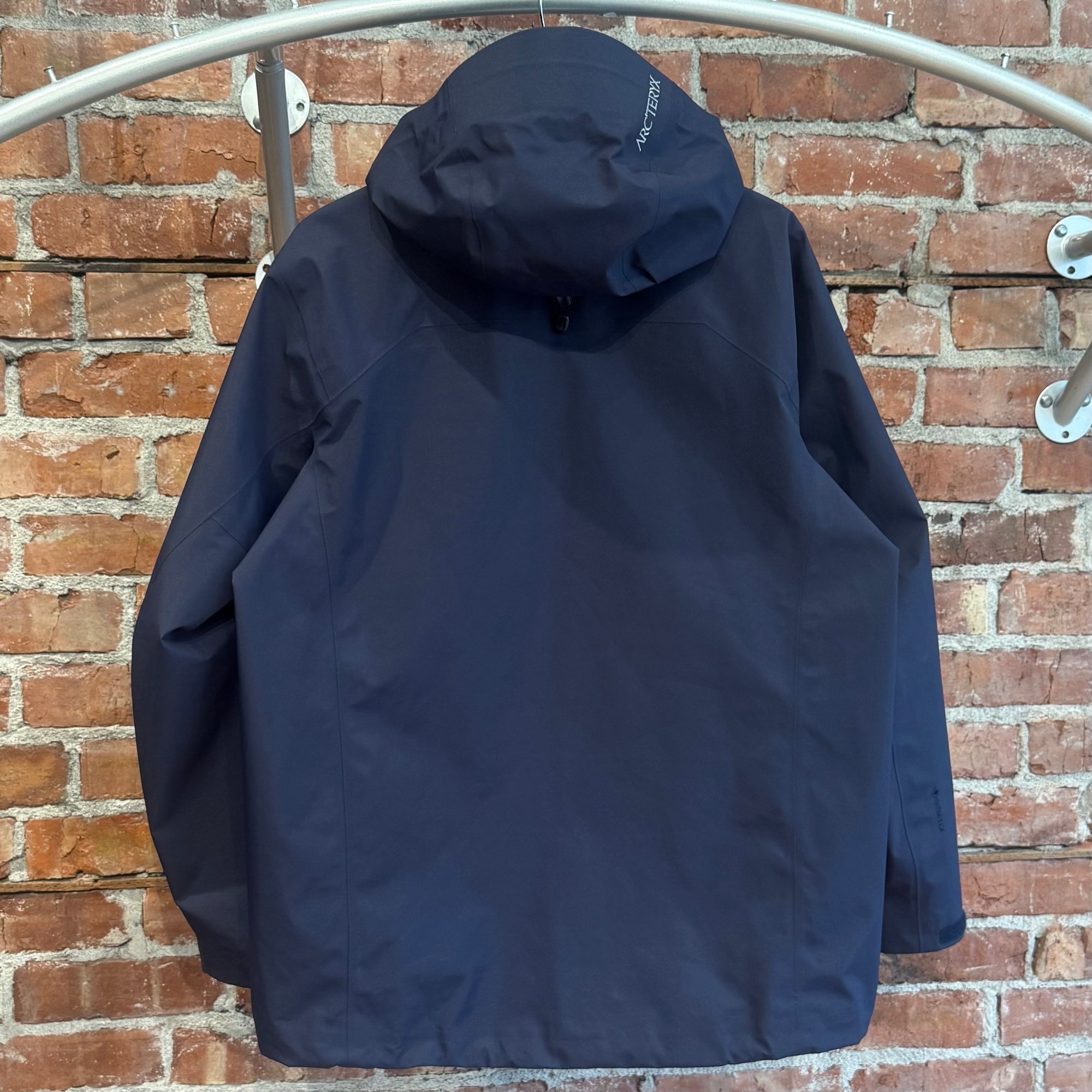 ARC’TERYX BETA LT SHELL JACKET ‘NAVY’