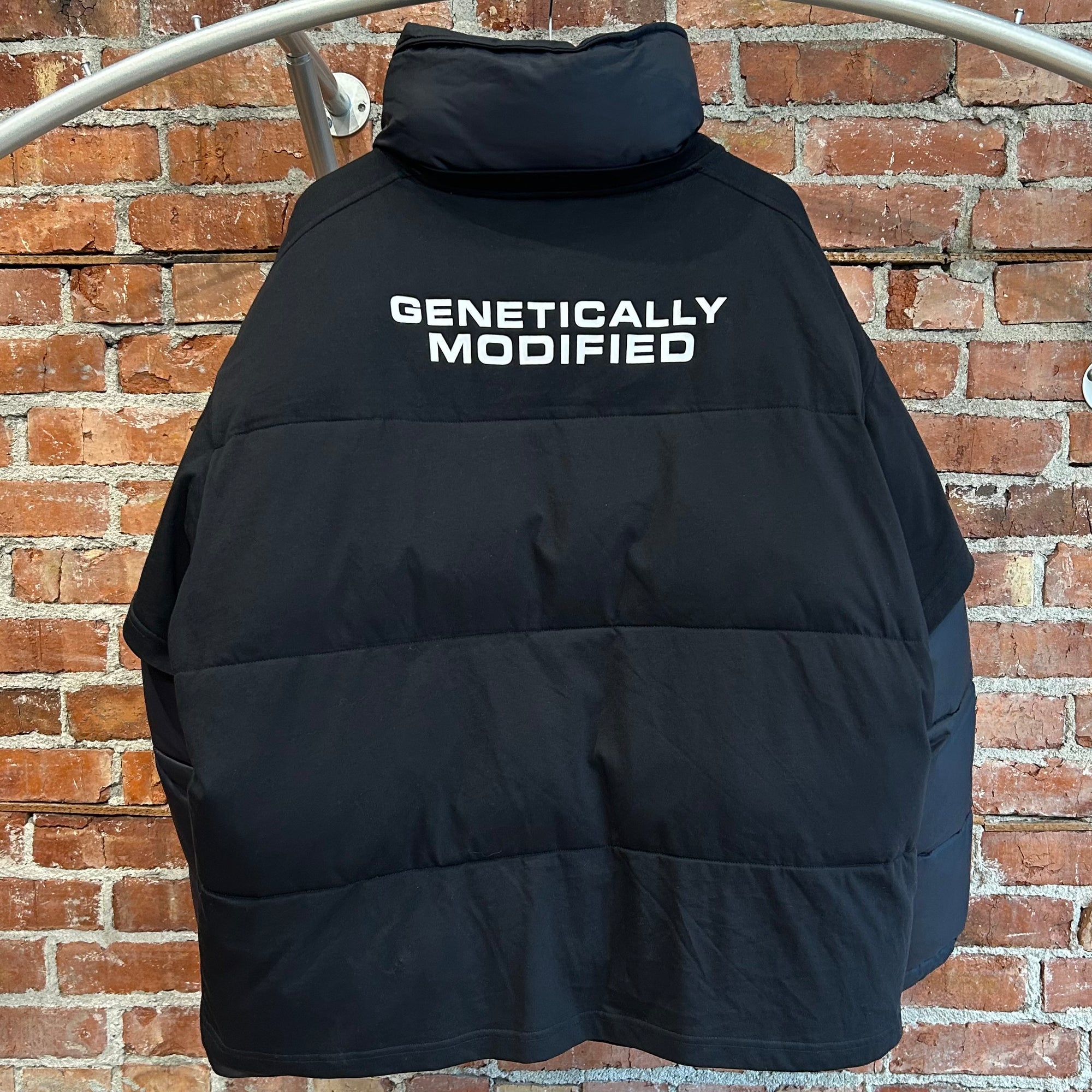VETEMENTS AW17 GENETICALLY MODIFIED PUFFER JACKET ‘BLACK’