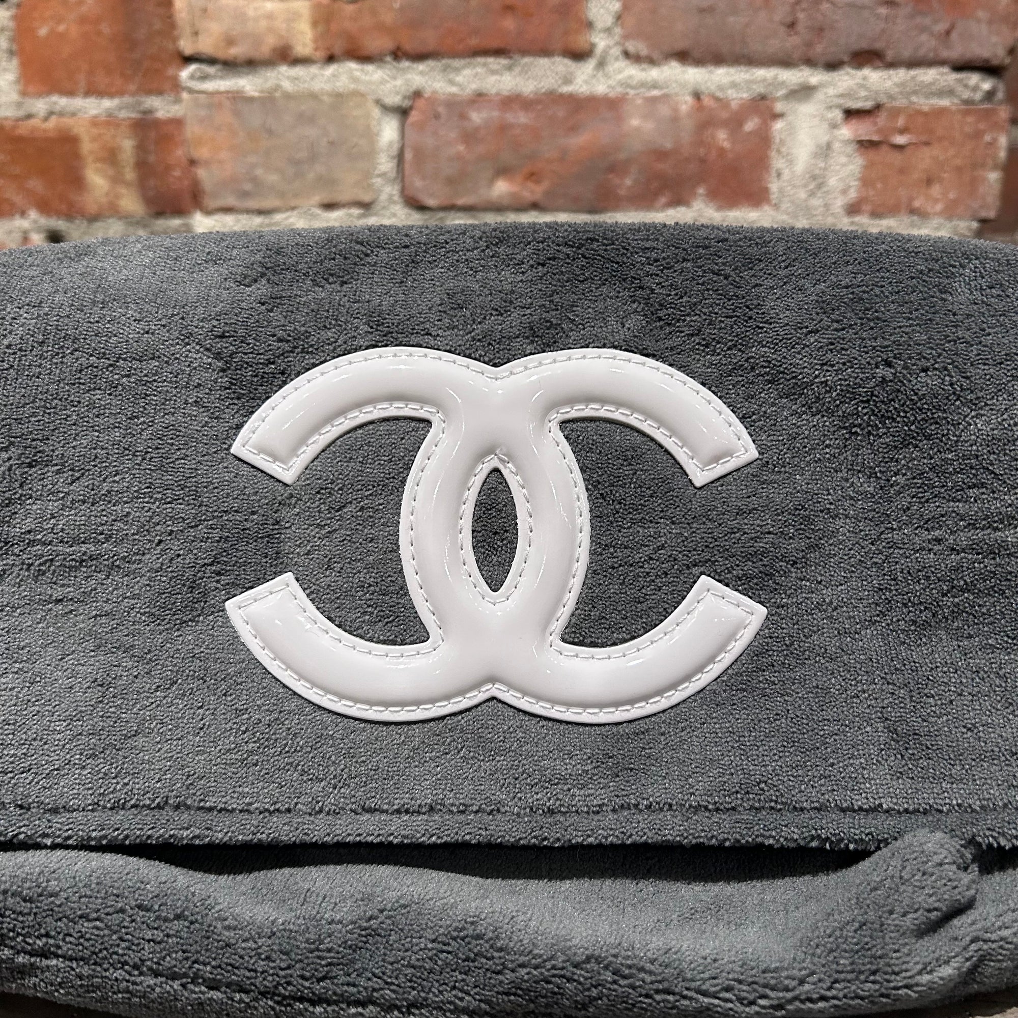 CHANEL VIP EXCLUSIVE CROSSBODY BAG ’GREY’