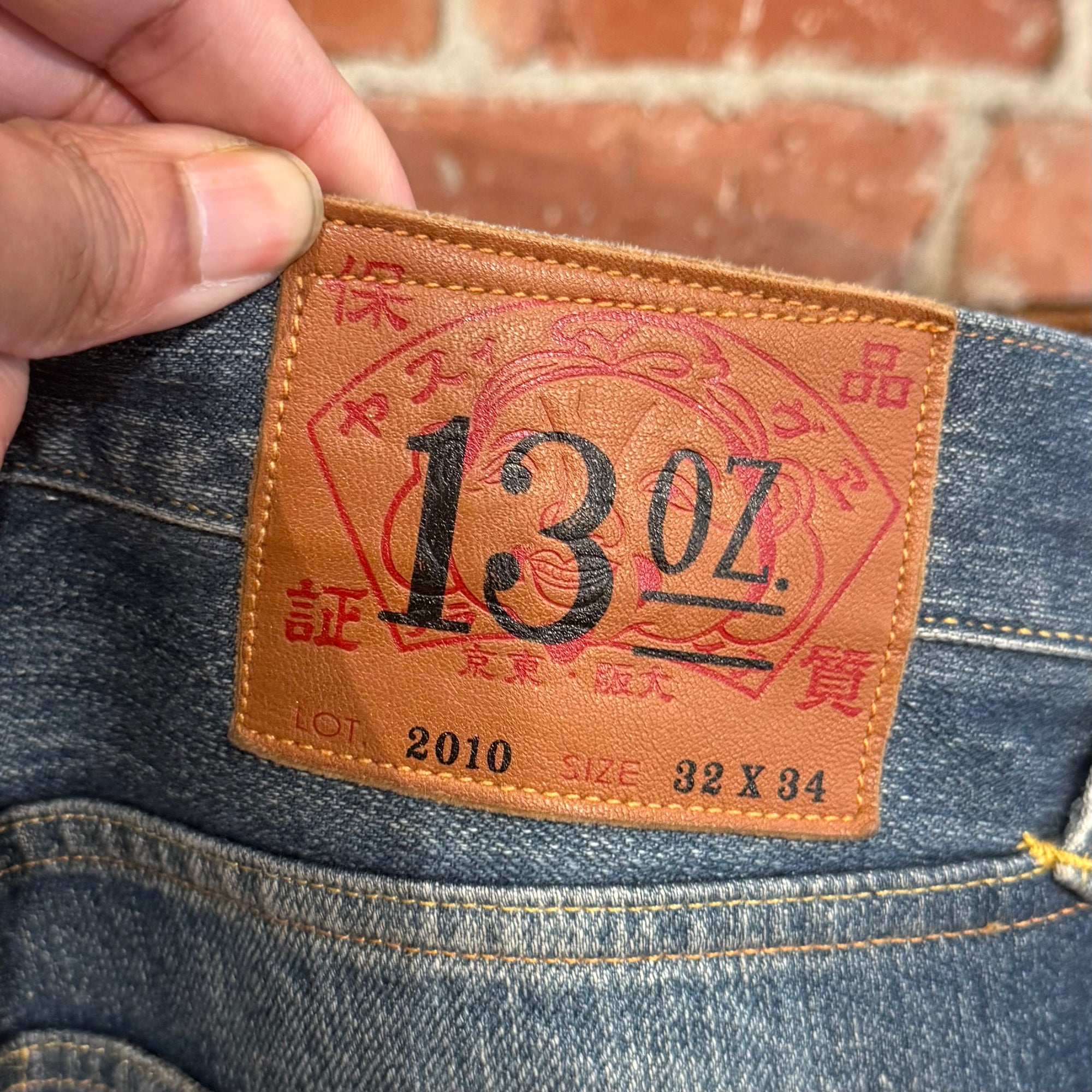 EVISU LOT 2010 13OZ SLIM STRAIGHT DENIM JEANS ‘FADED INDIGO/WHITE’