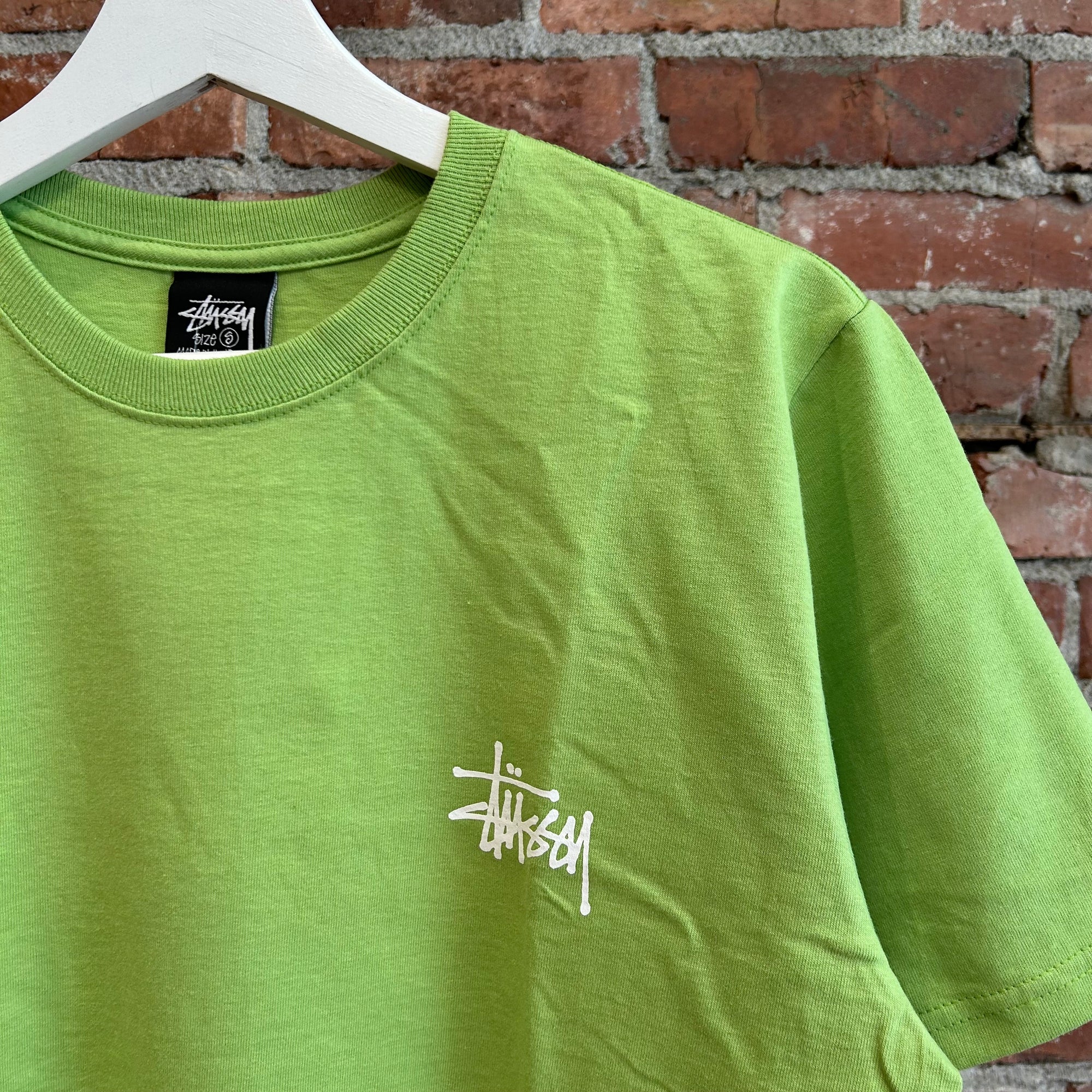 STUSSY CLASSIC LOGO TEE ‘NEON GREEN’