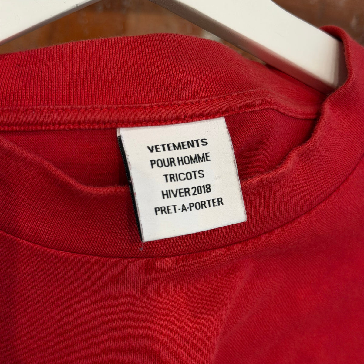 VETEMENTS AW18 LOVE ME TO DEATH LONGSLEEVE ‘RED’
