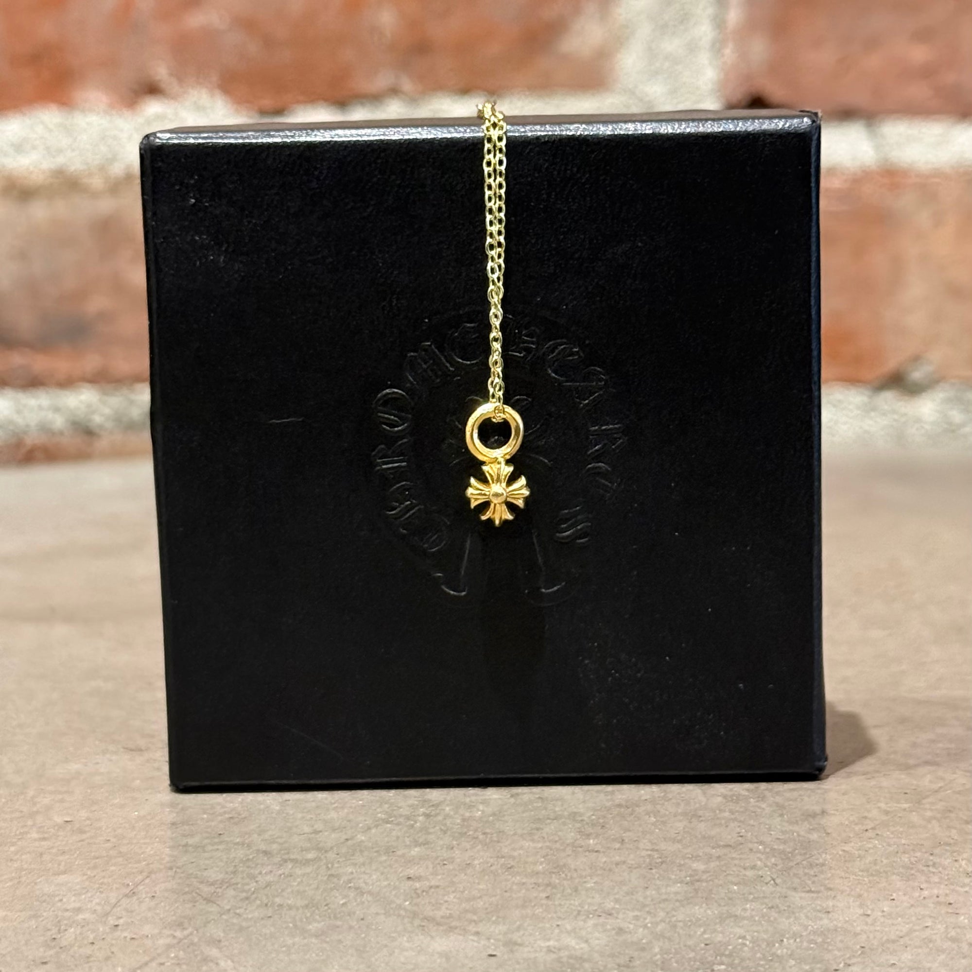 CHROME HEARTS PLUS CROSS 22K CHARM NECKLACE ‘GOLD’