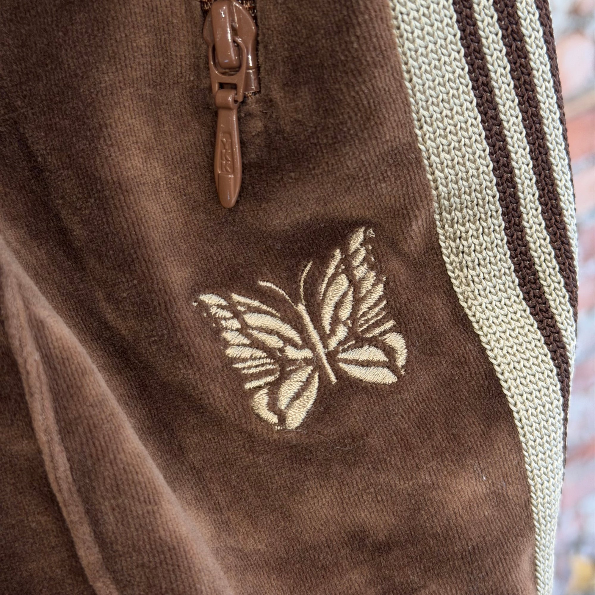 NEEDLES CLASSIC STRAIGHT VELOUR TRACK PANTS ‘BROWN’