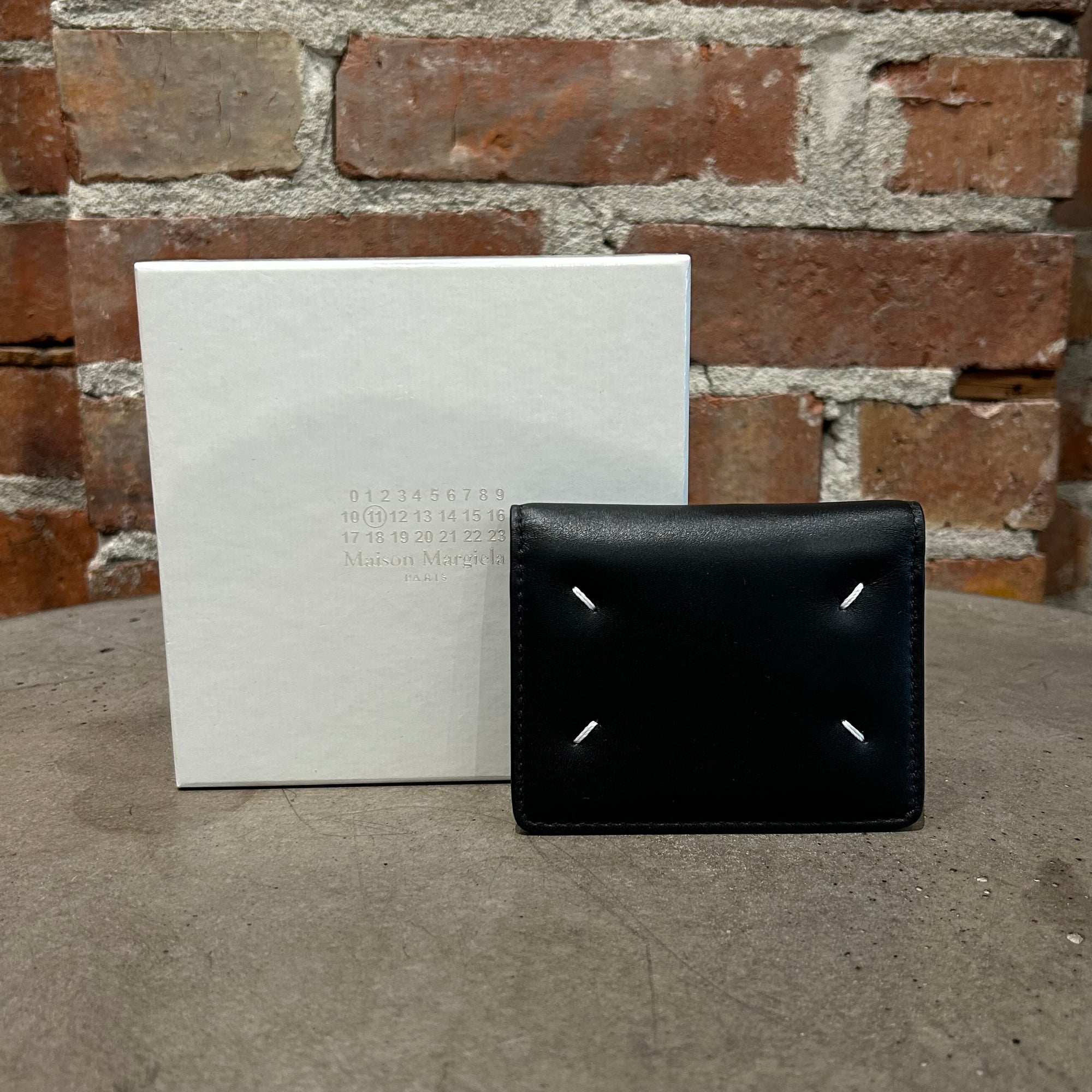 MAISON MARGIELA FOUR STITCH CARD HOLDER KEYCHAIN WALLET ‘BLACK’