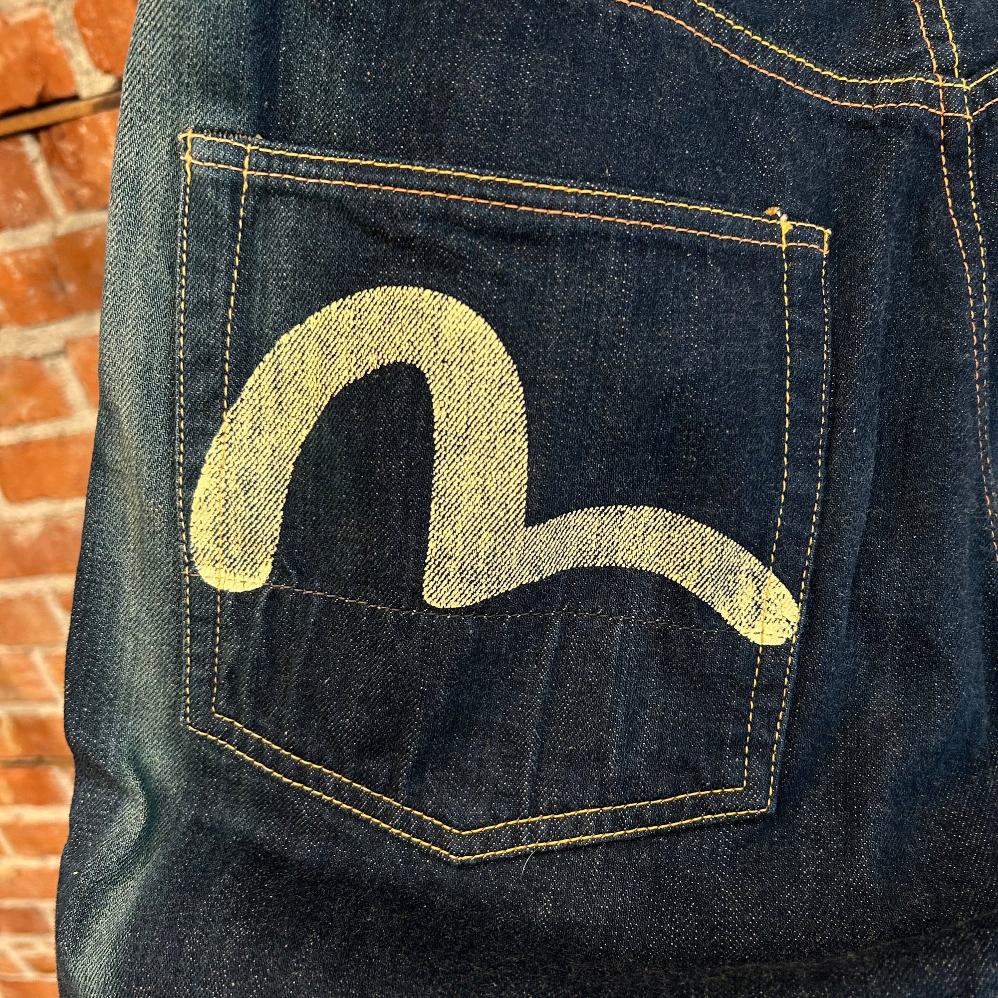 EVISU SUNFADED SKATE SHORTS 'VINTAGE BLUE'