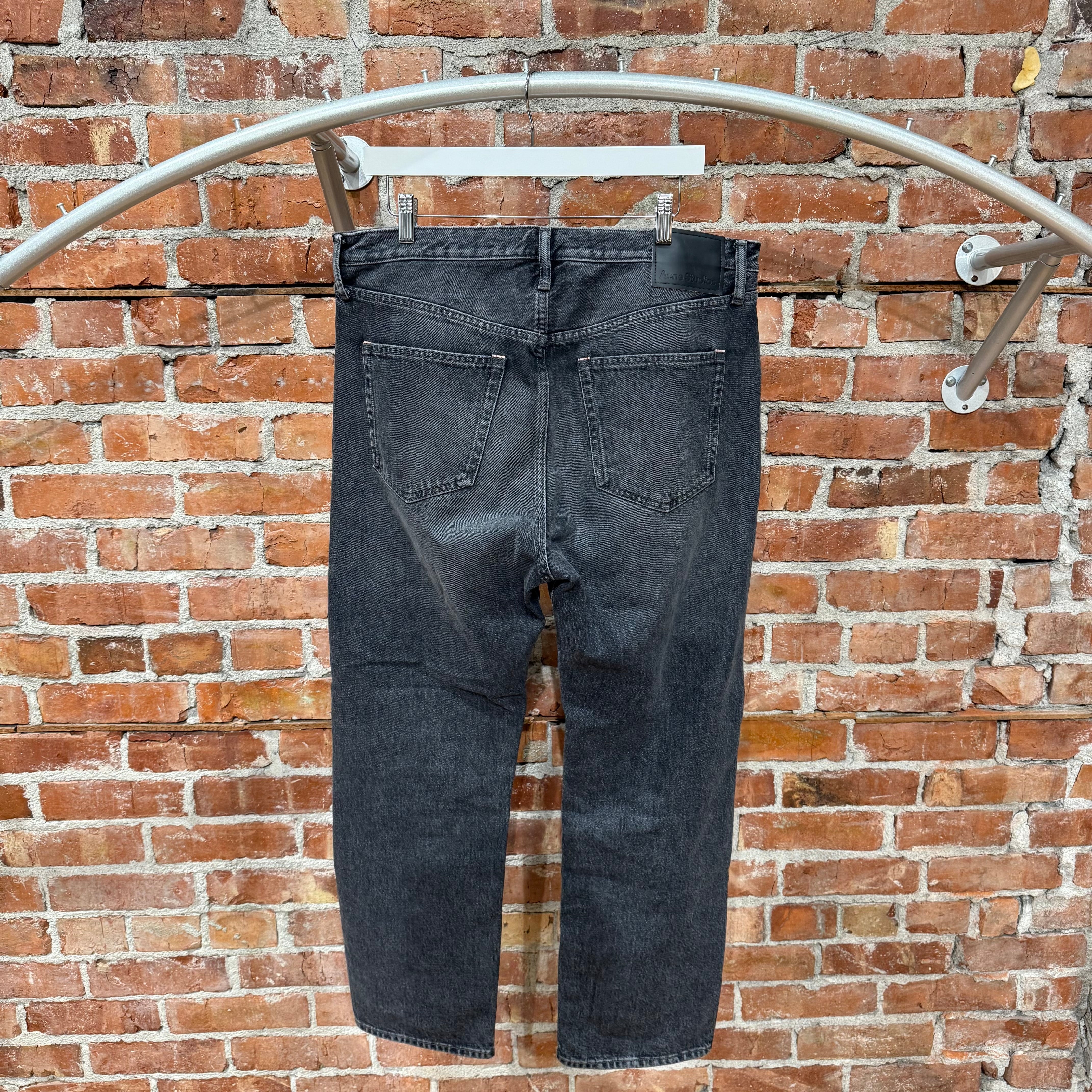 ACNE STUDIOS 1989 LOOSE FIT JEANS 'WASHED BLACK' – Sadō Room ACNE STUDIOS 1989 LOOSE FIT JEANS 'WASHED BLACK' – Sadō Room