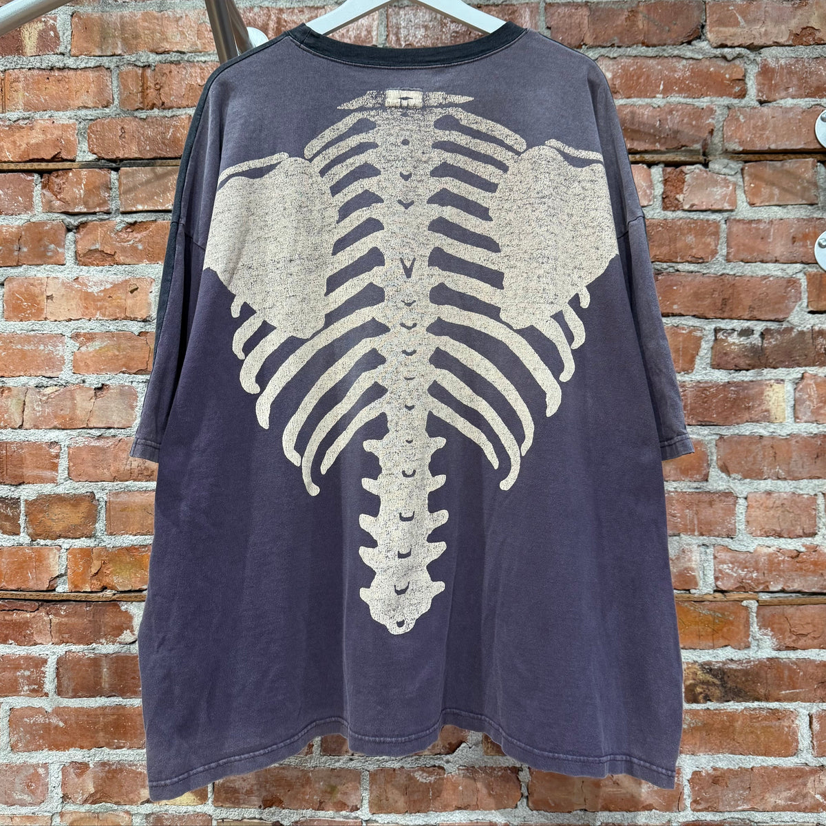 KAPITAL KOUNTRY OVERSIZED 2-TONE BONES TEE ‘BLACK/PURPLE’