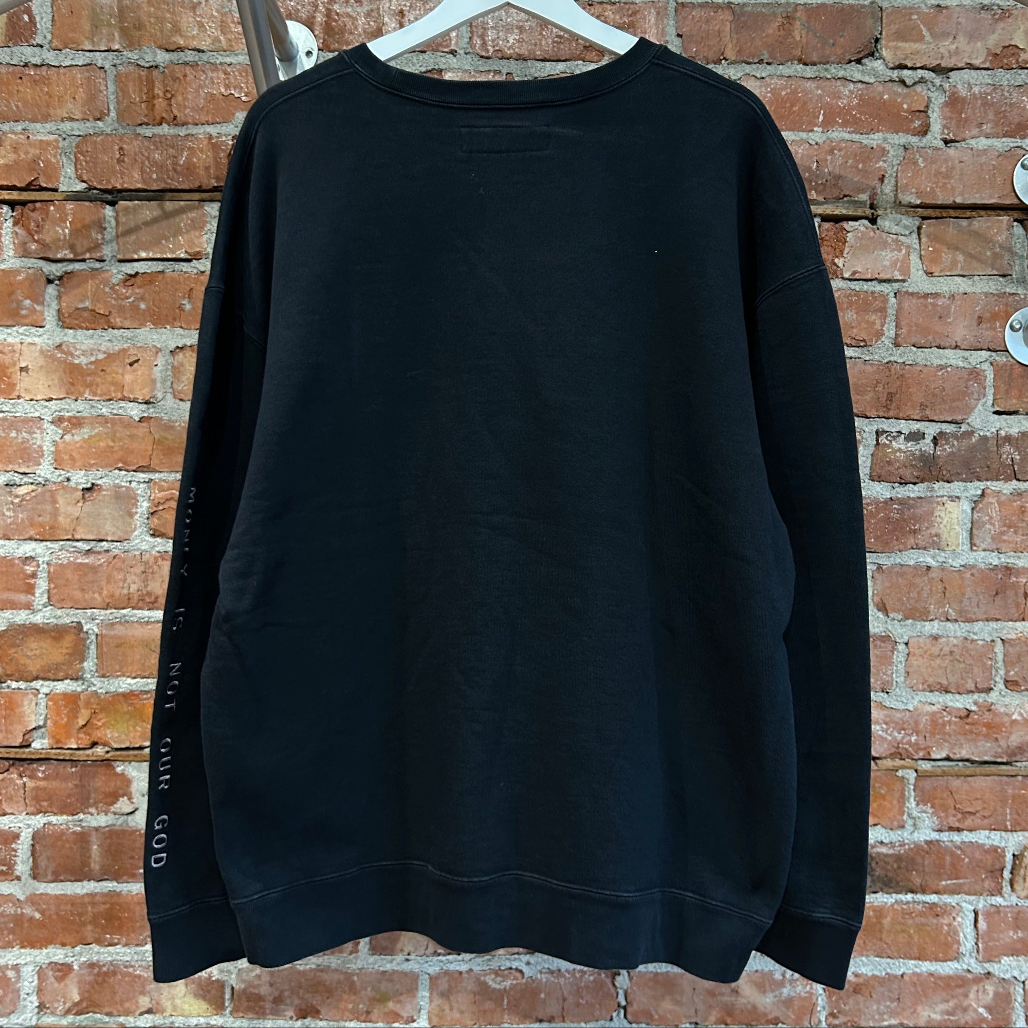 NEIGHBORHOOD HEAVY MONEY IS NOT OUR GOD CREWNECK ‘BLACK’