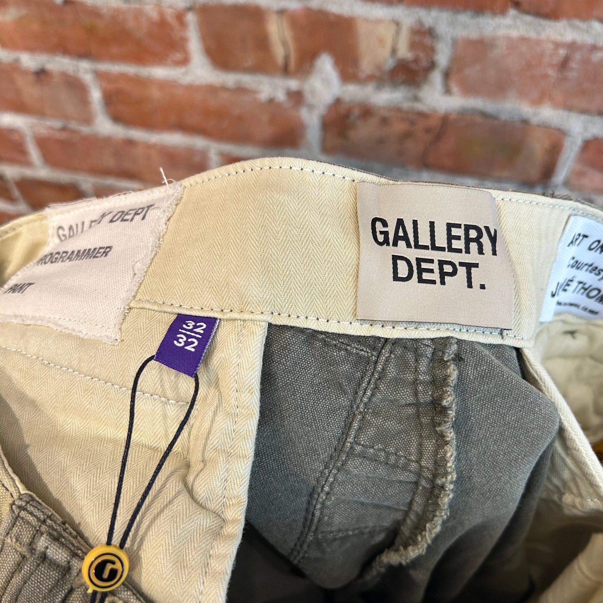 GALLERY DEPT. DISTRESSED PROGRAMMER CARGO PANTS ‘OLIVE’