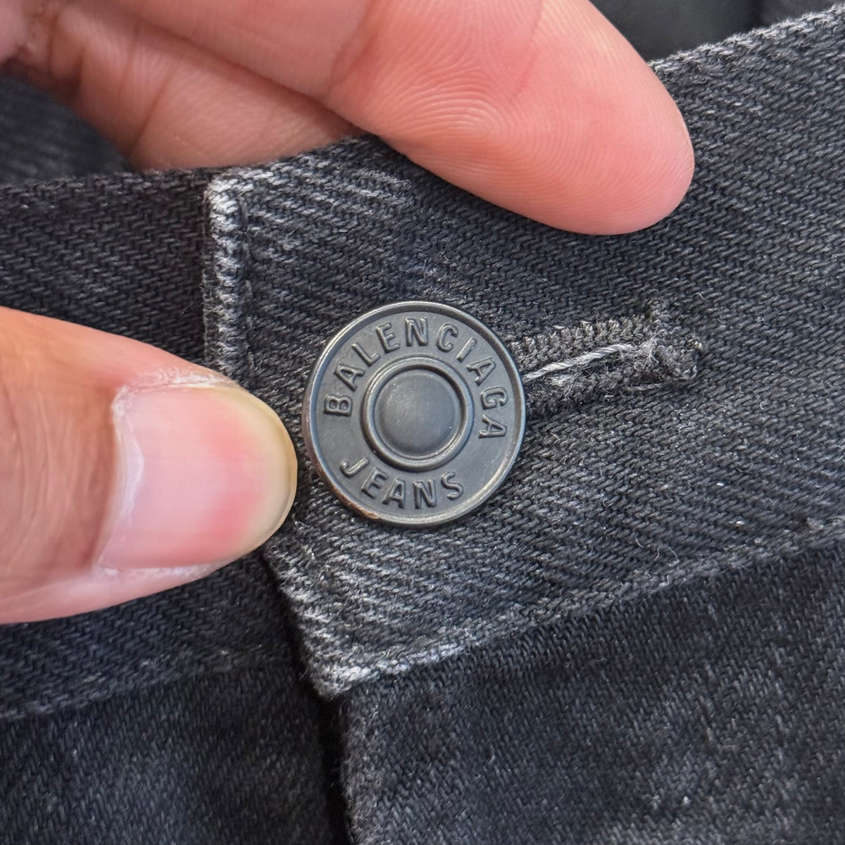 BALENCIAGA SS22 STRAIGHT LEG DISTRESSED DENIM ‘BLACK’