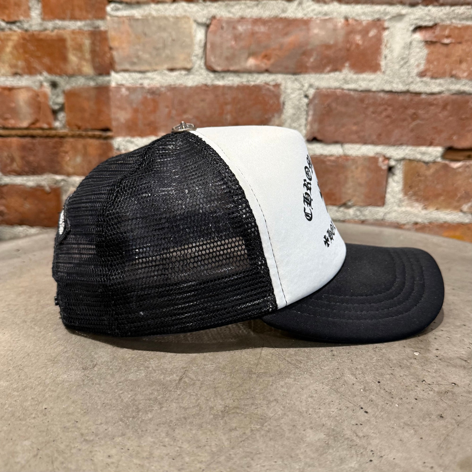 CHROME HEARTS KING TACO TRUCKER ‘WHITE/BLACK’